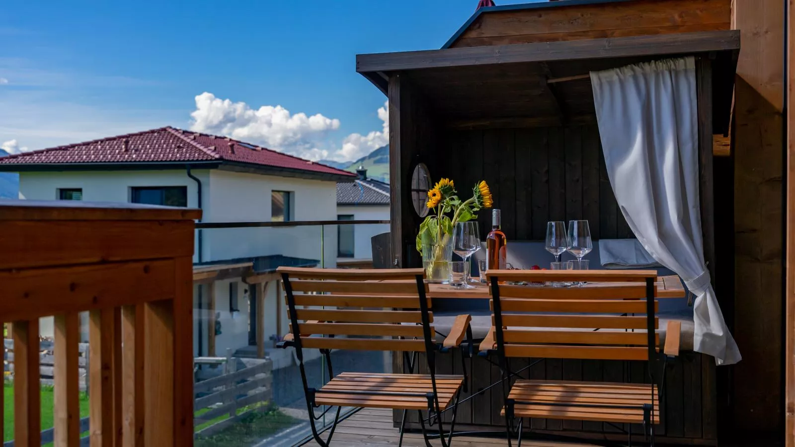 Tauernlodge Chalet Edelweiß-Terrasbalkon