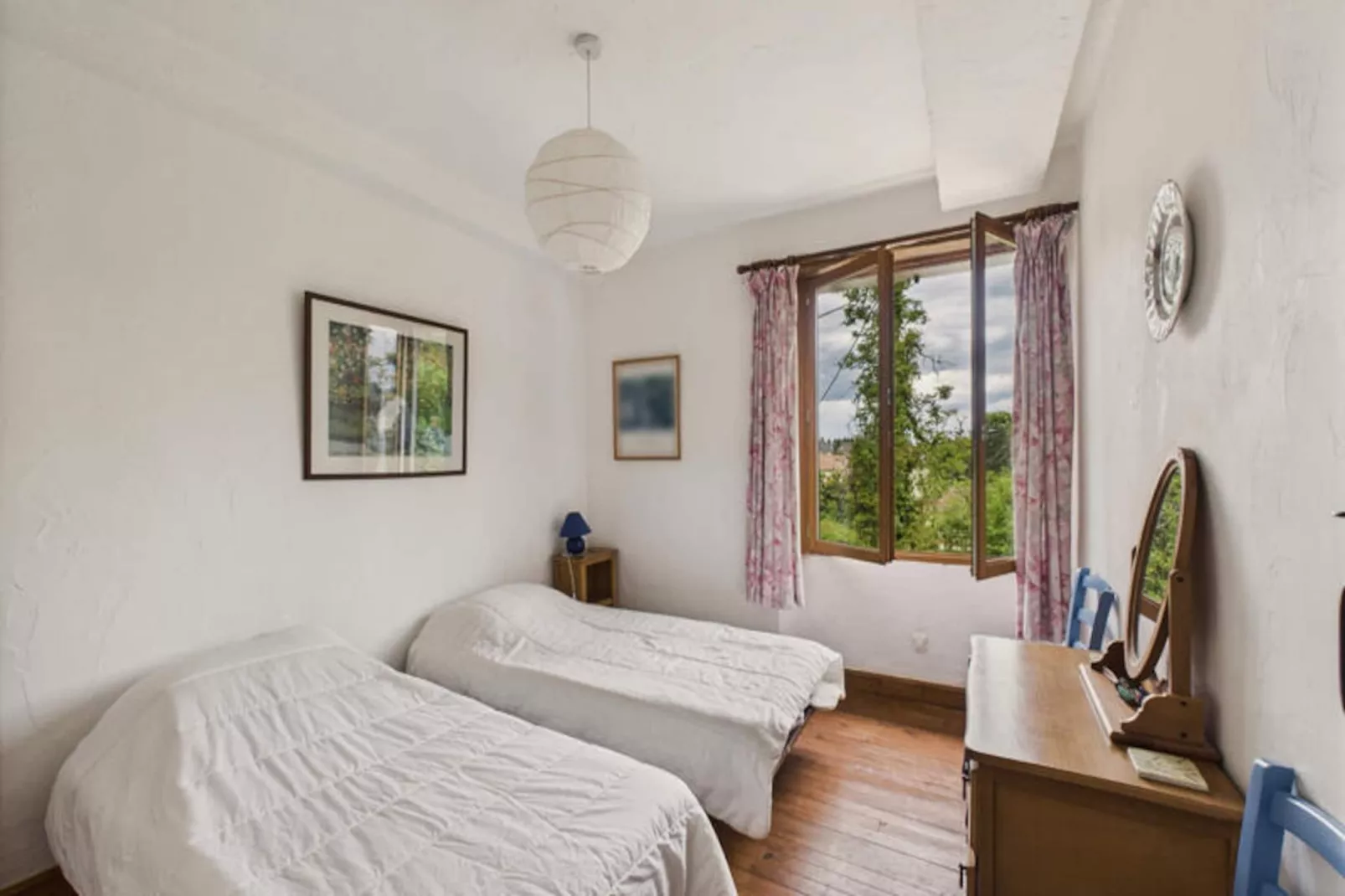 Maison à Montignac-Niet-getagd