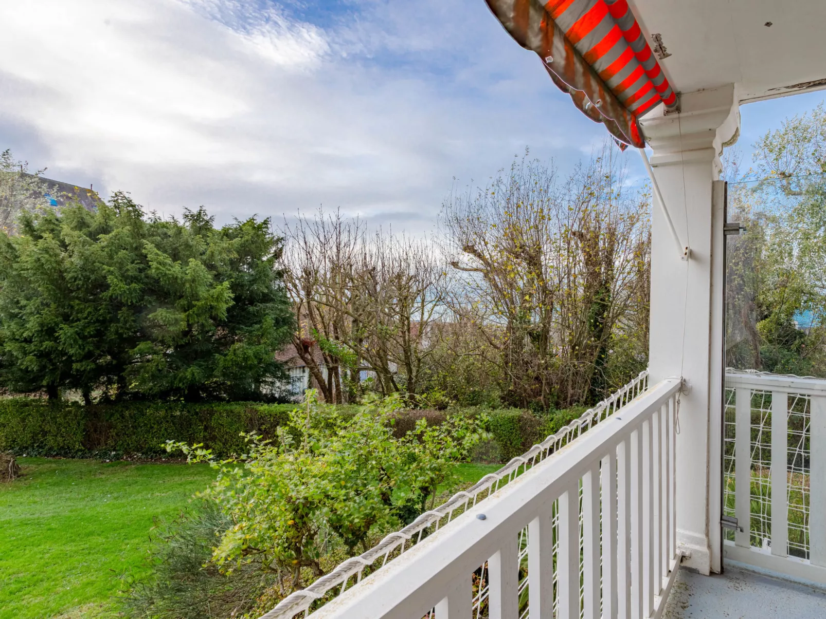 Le Parc de La Jacotte-Buiten