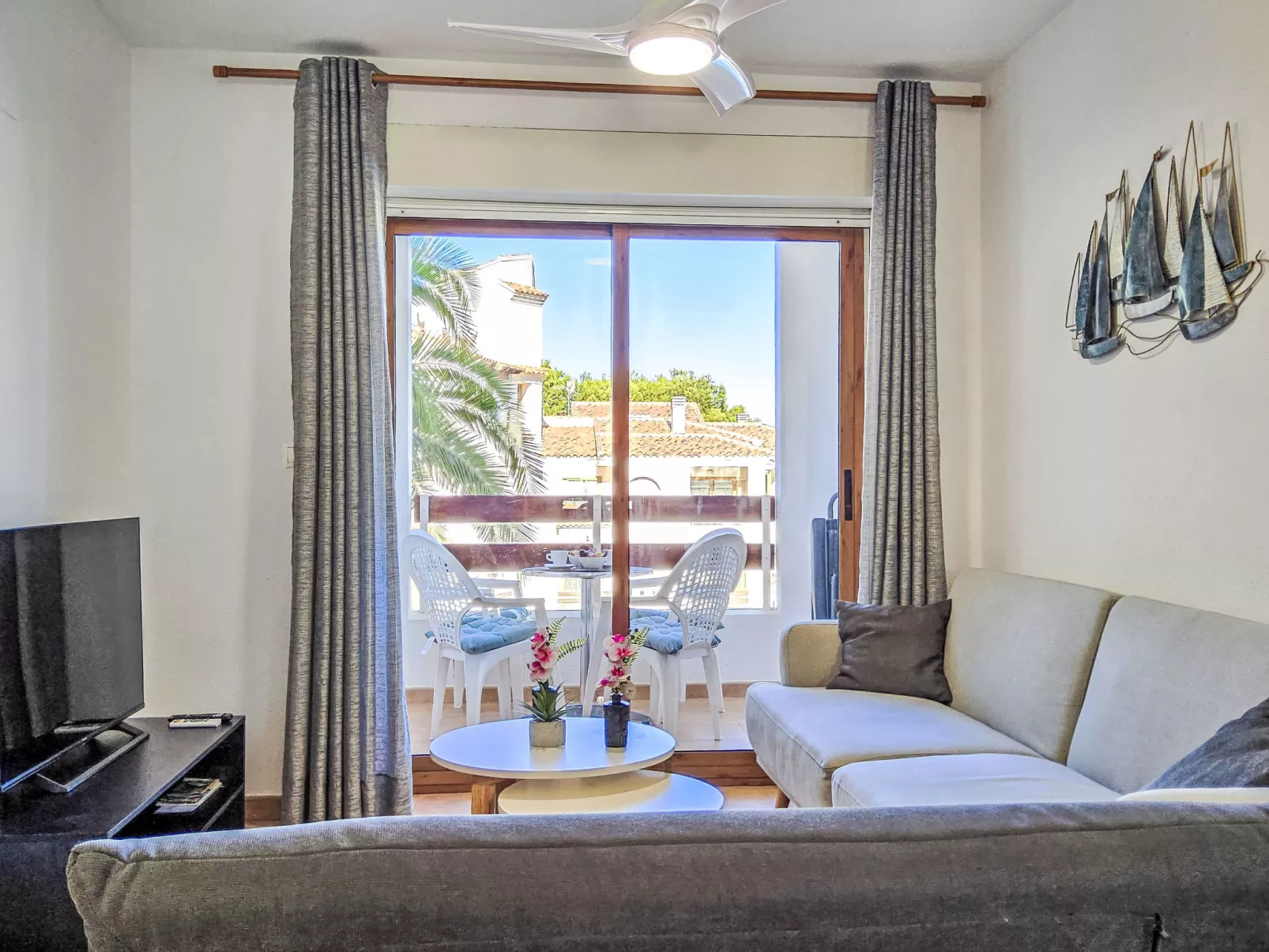 Residencial Font Rotja - Binnen