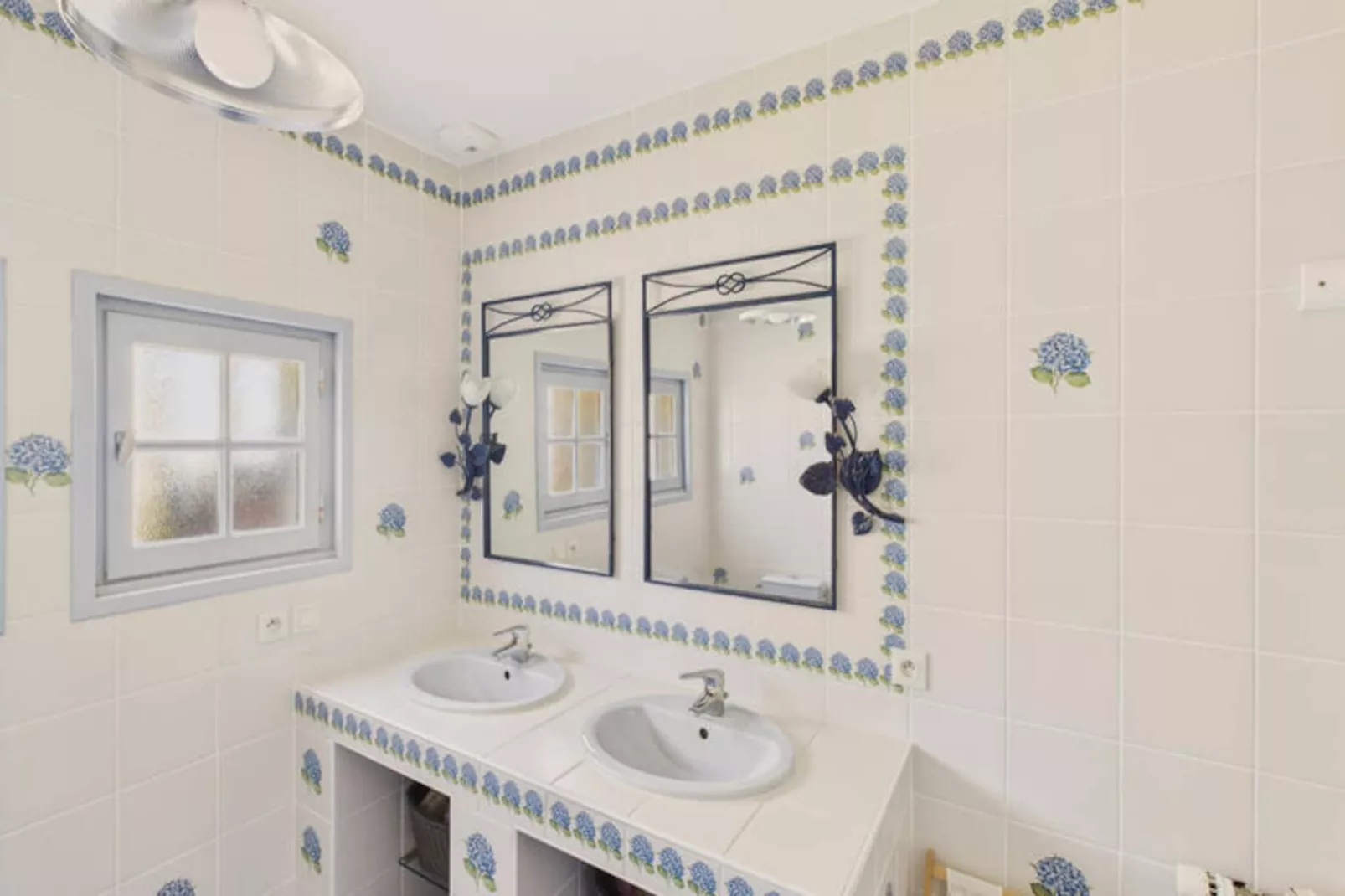 Maison à Penvénan-Niet-getagd