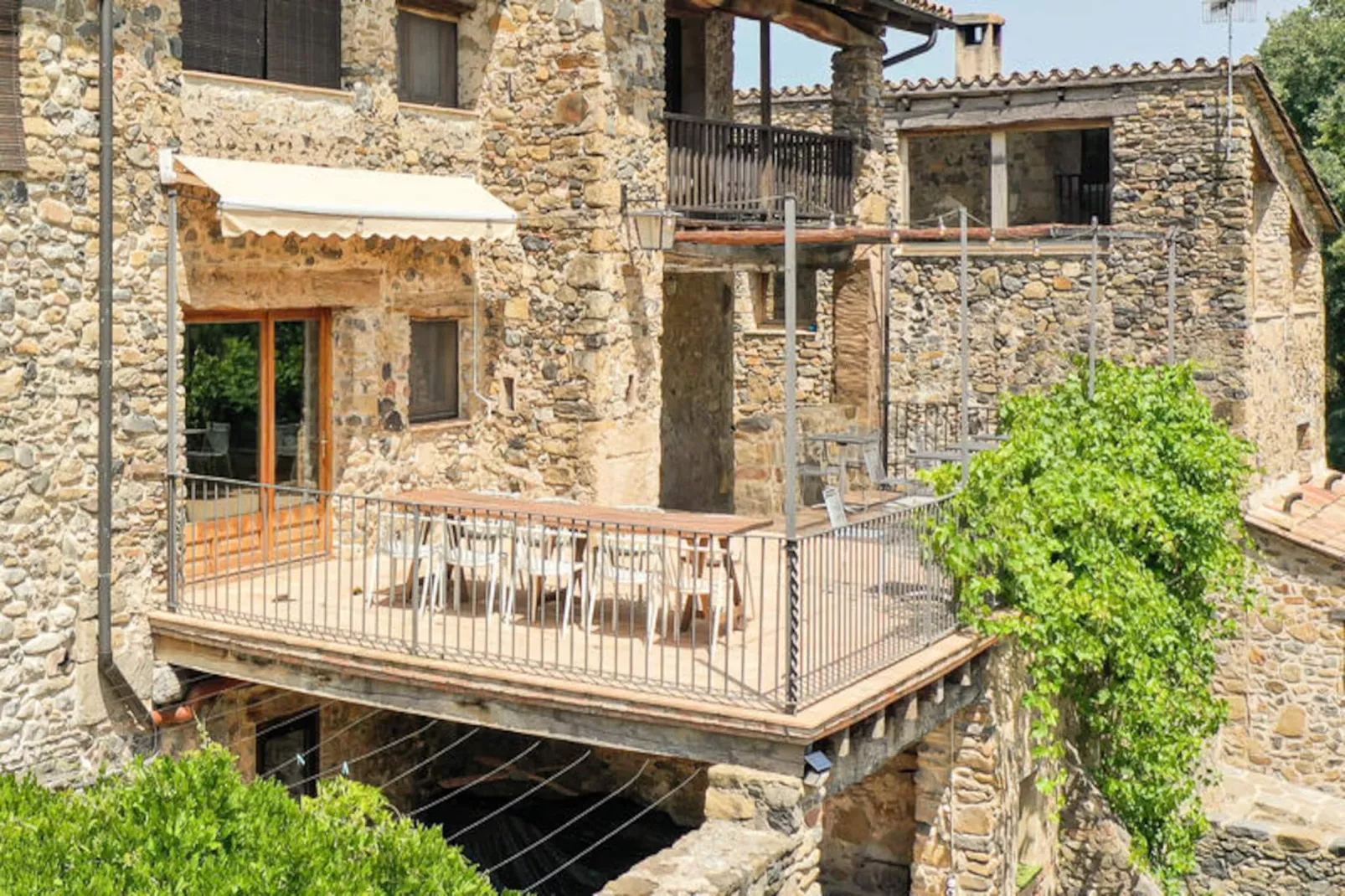 Mobil Home - Bungalow - Cottage à Montagut i Oix-Niet-getagd