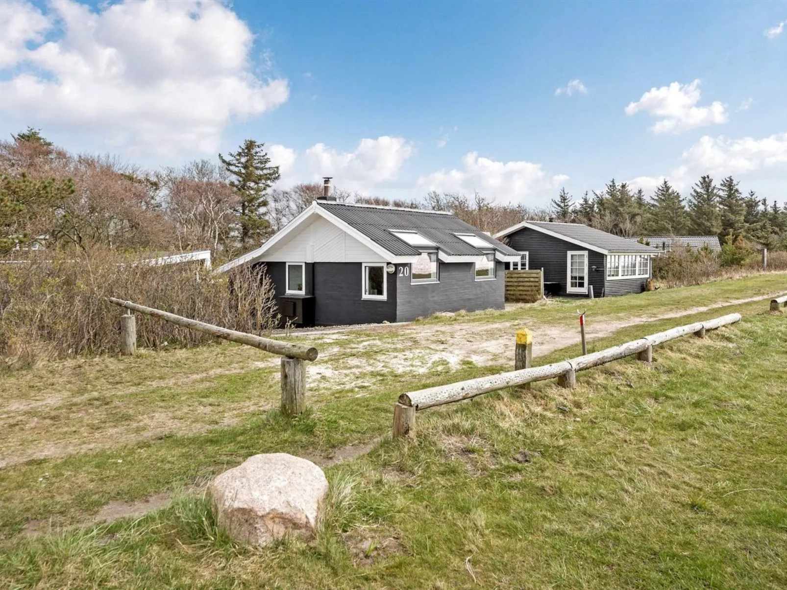 "Iwa" - 15m from the sea-Buiten