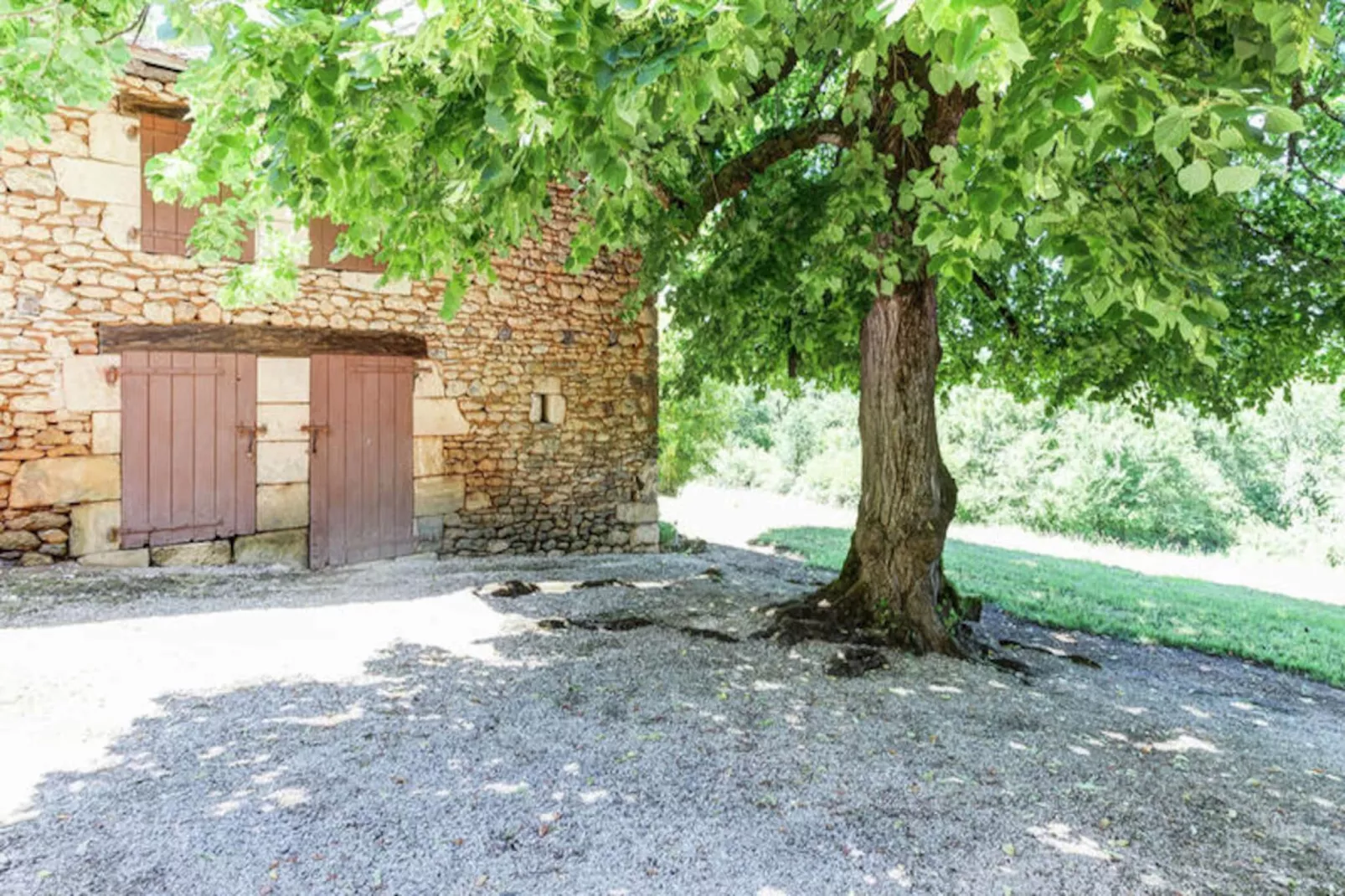 Maison à Peyzac le Moustier-Niet-getagd