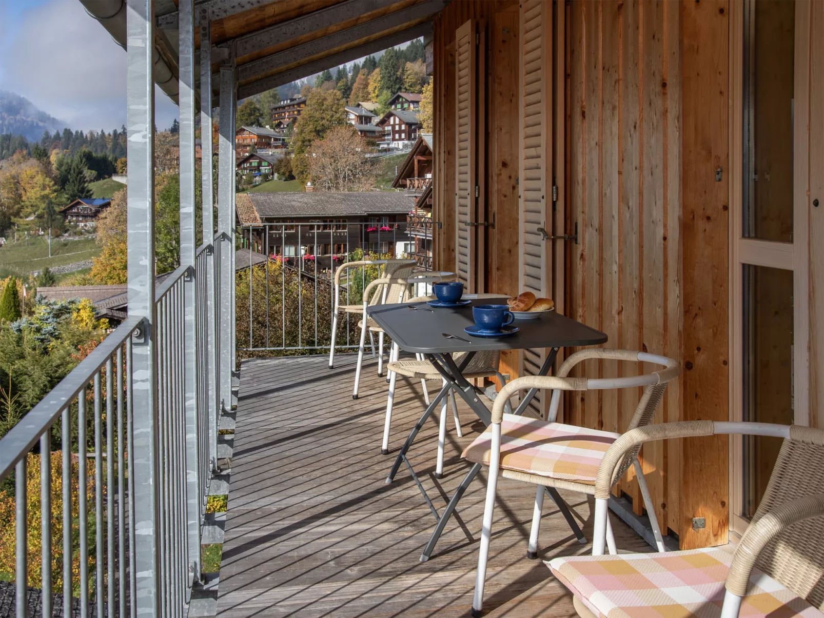 Schweizerheim Apt.5-Buiten