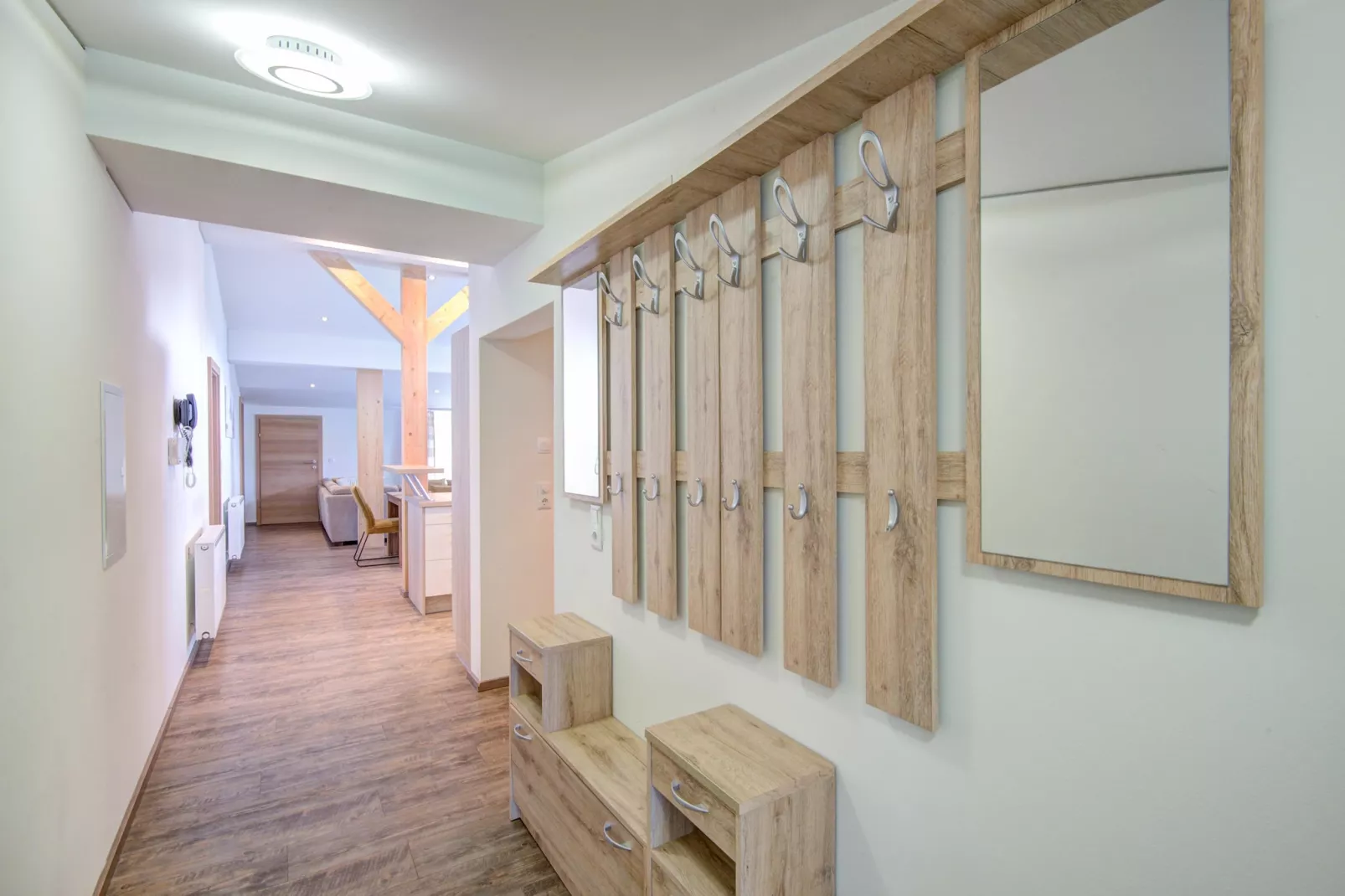 Brunner Apartment Top 7 Penthouse-Overloop