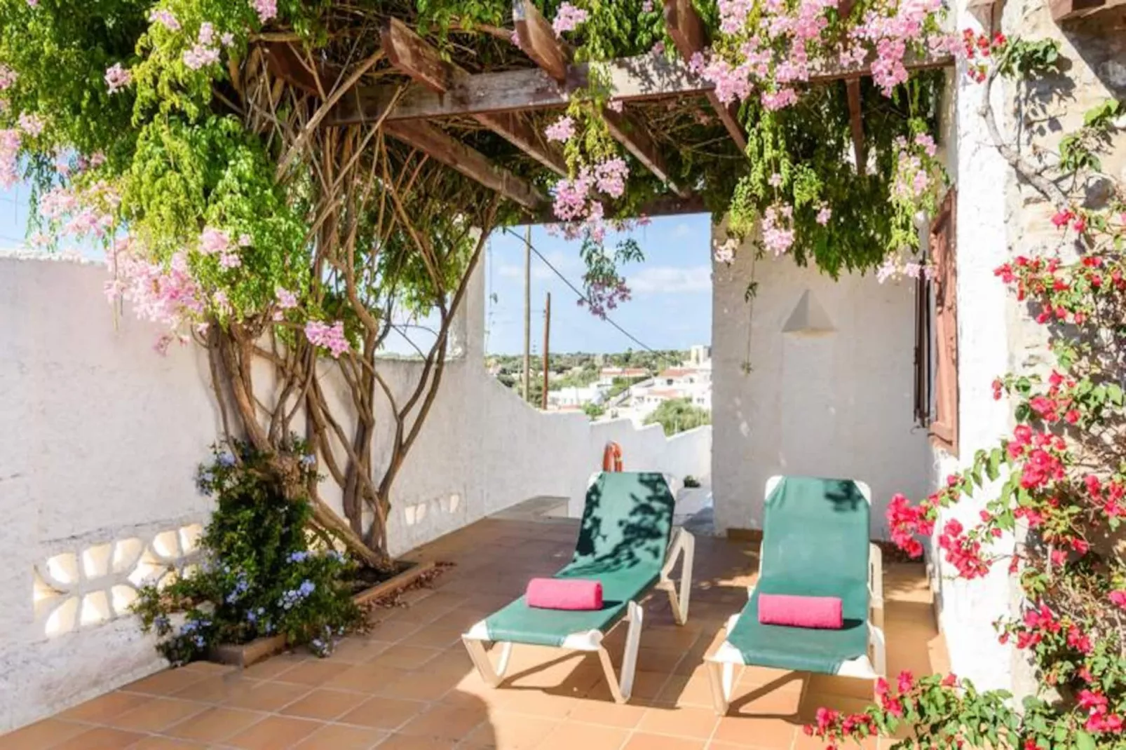 Maison à Cala'n Porter-Niet-getagd