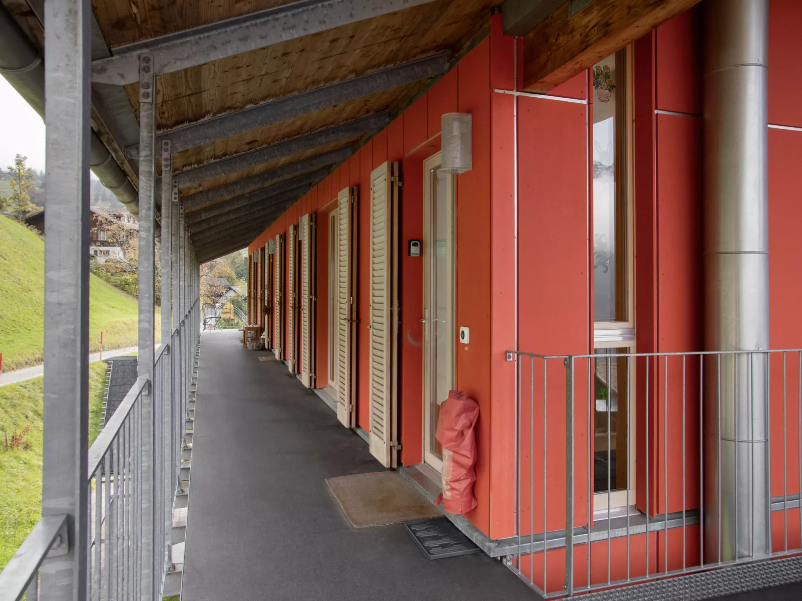 Schweizerheim Apt.5-Buiten