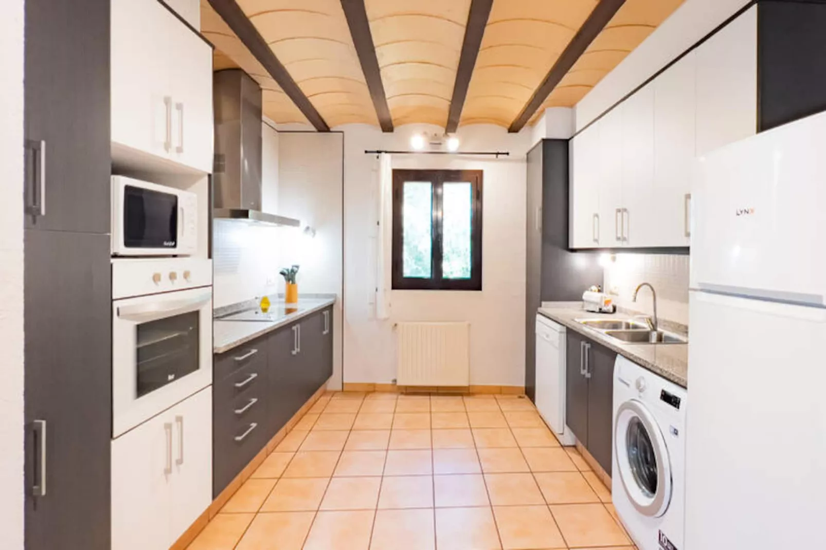 Mobil Home - Bungalow - Cottage à Beuda-Niet-getagd