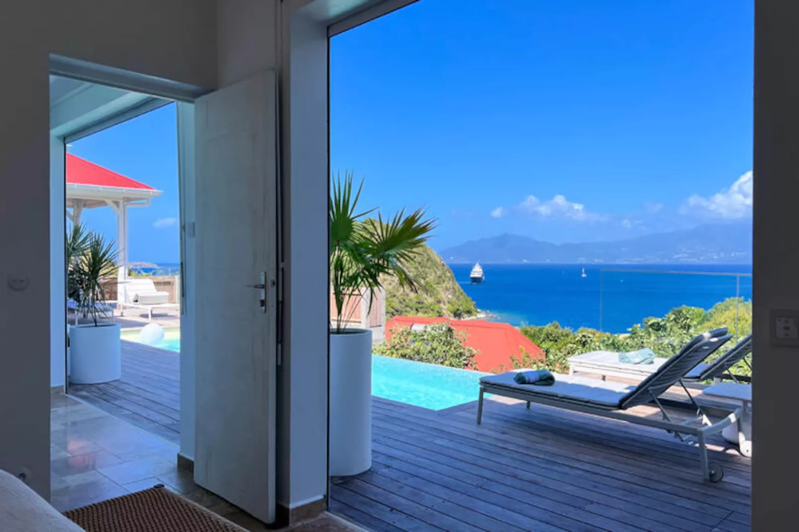 Maison à Terre de Haut-Niet-getagd