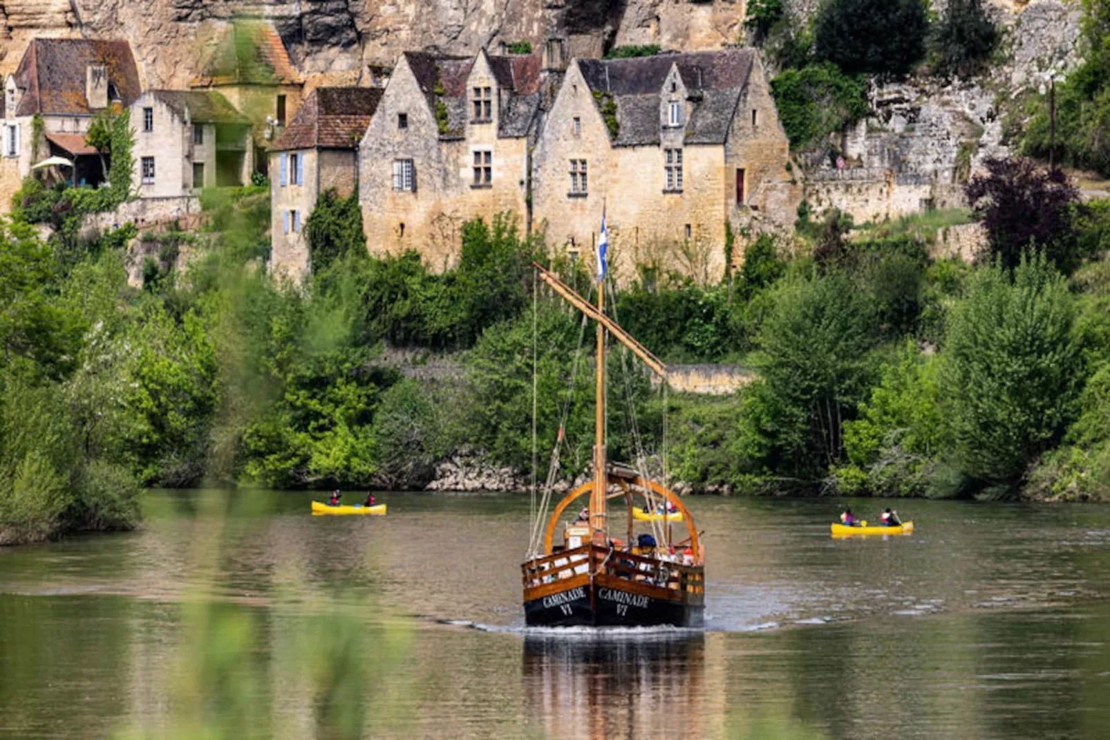 Maison à Montignac-Niet-getagd