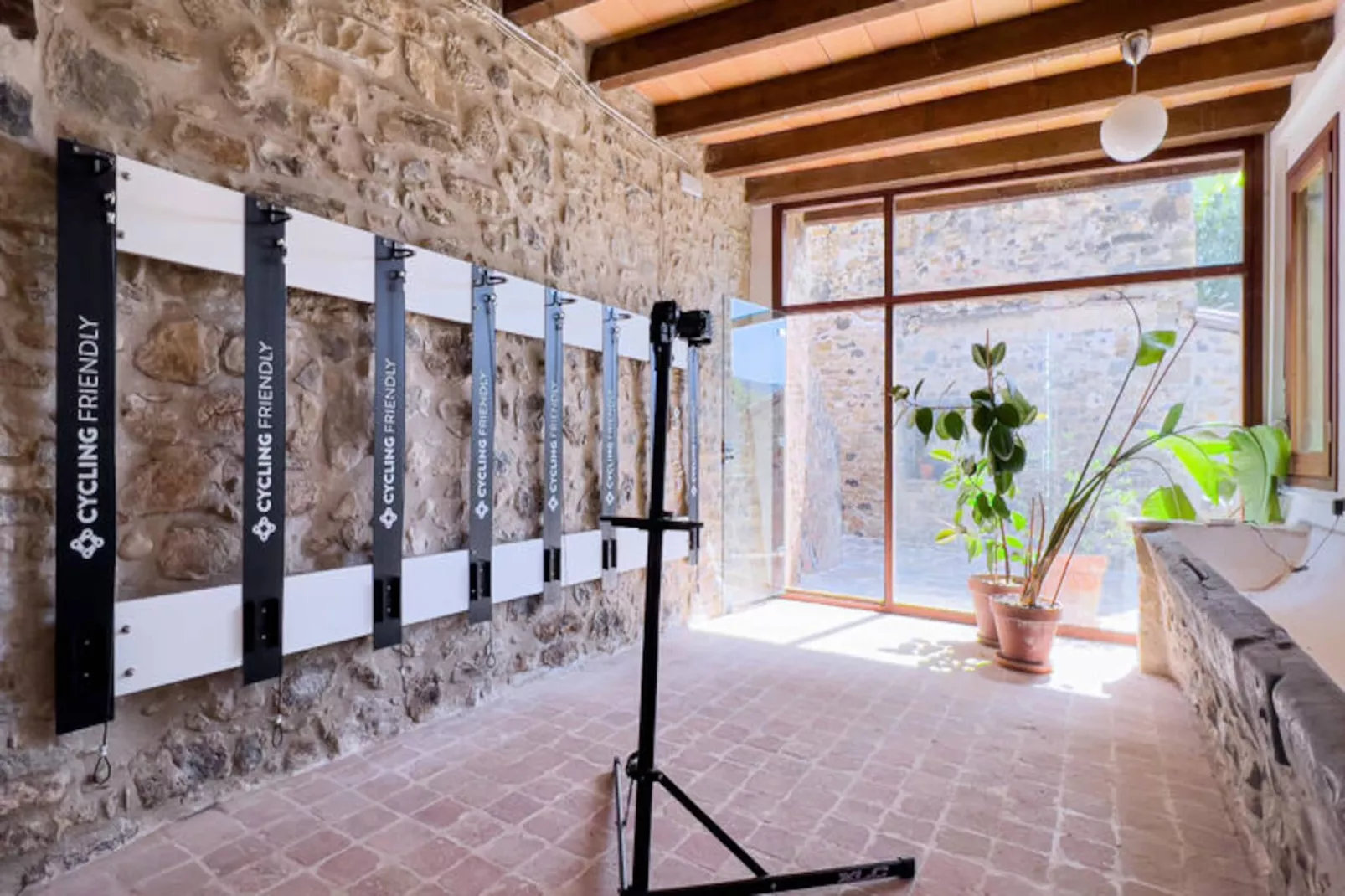 Mobil Home - Bungalow - Cottage à Montagut i Oix-Niet-getagd