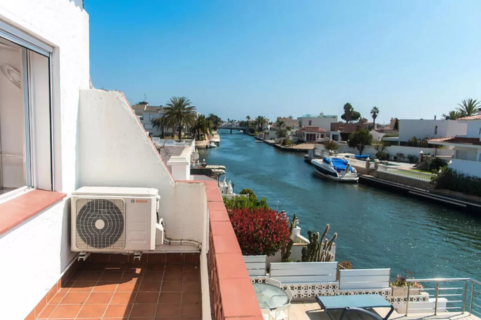 Maison à Empuriabrava-Niet-getagd