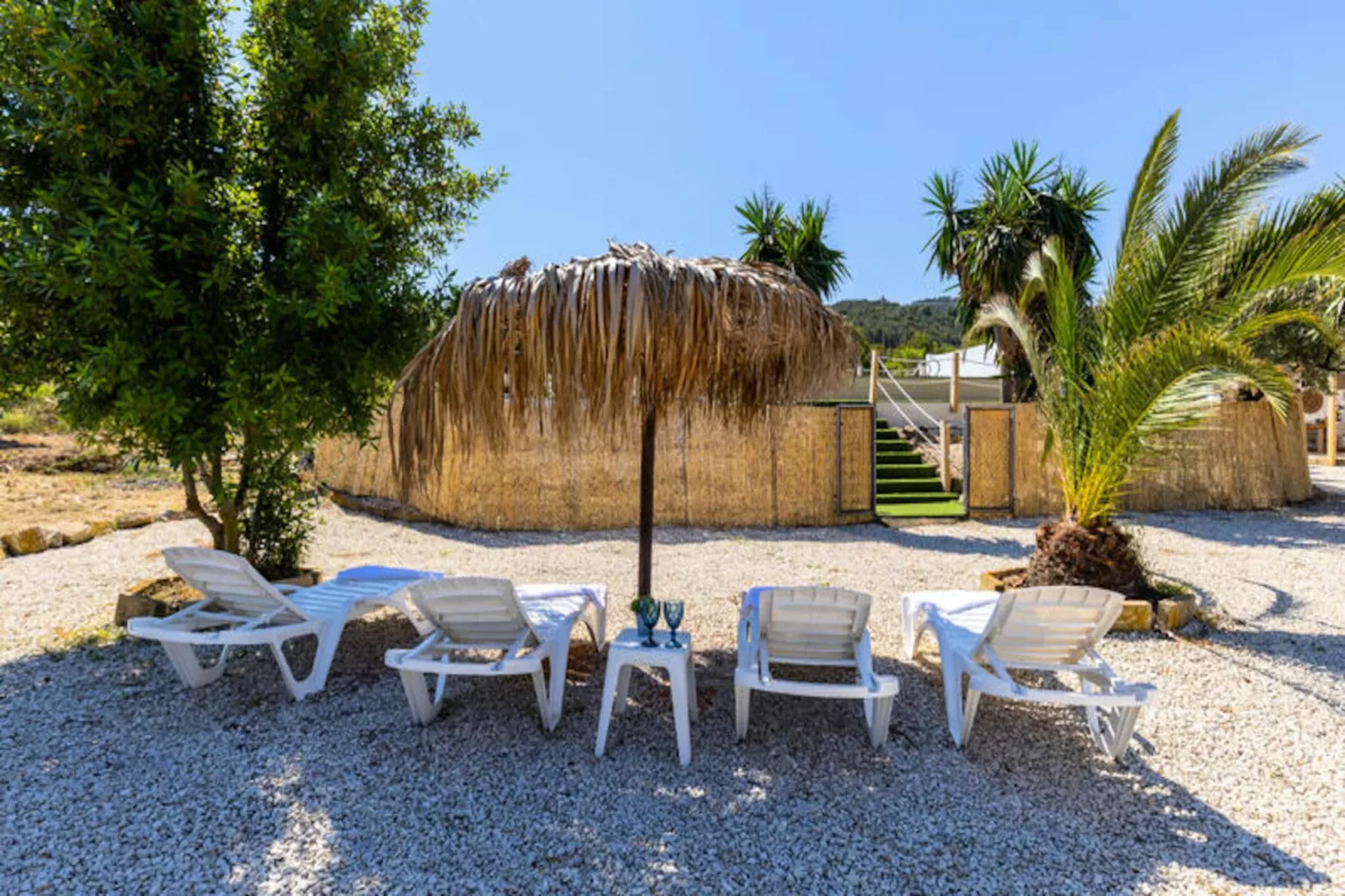 Maison à Ibi-Niet-getagd