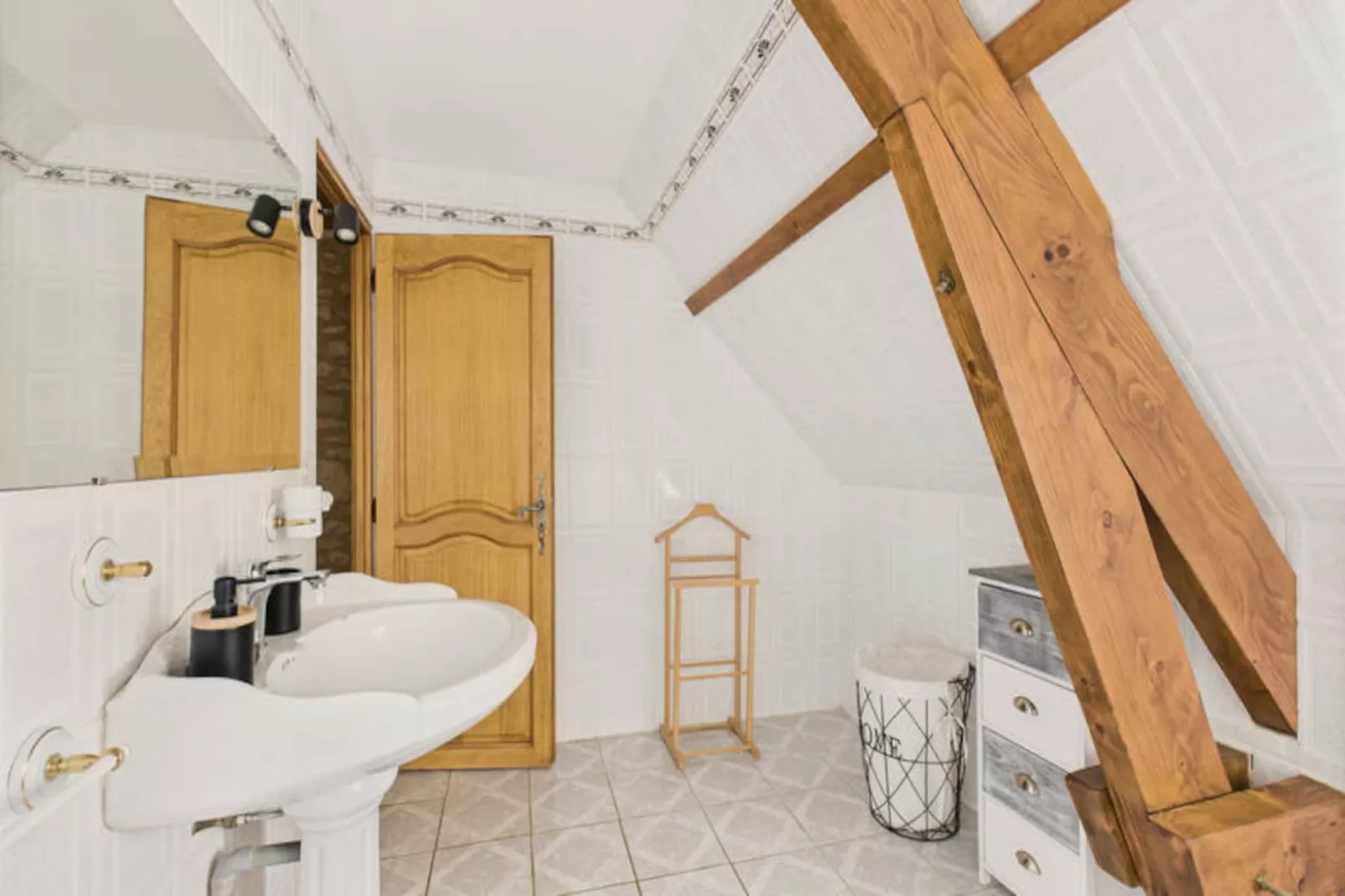 Maison à La Chapelle Aubareil-Niet-getagd