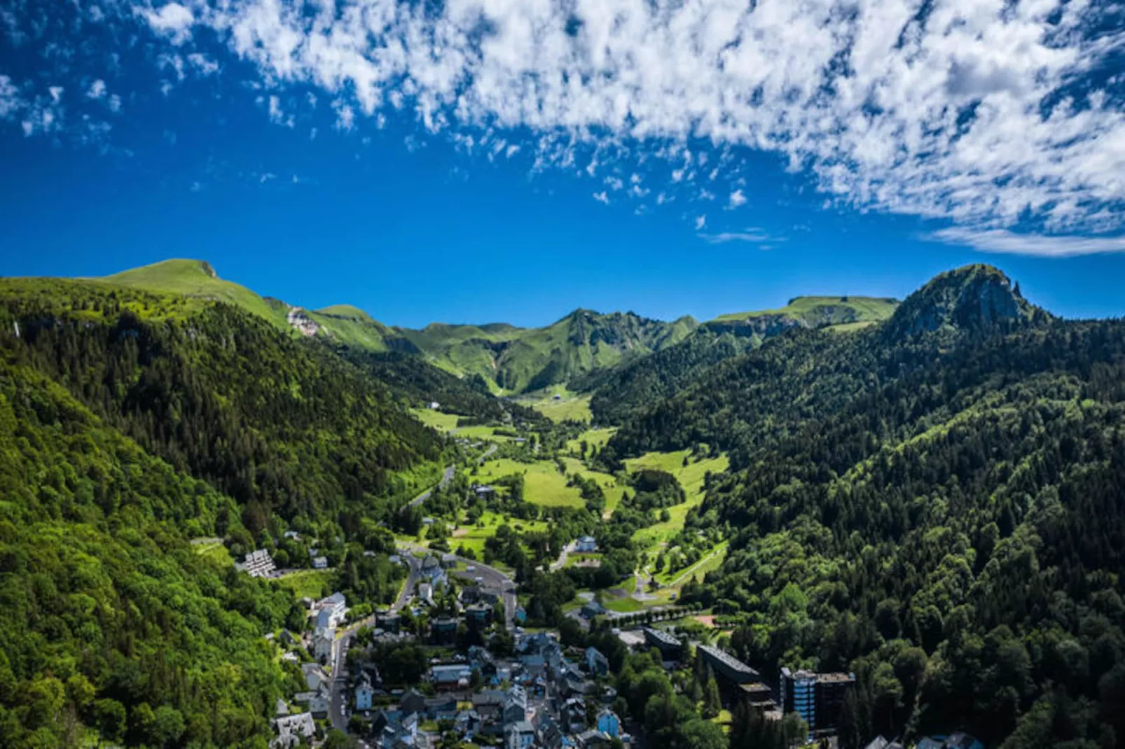 Maison à Le Mont Dore-Niet-getagd