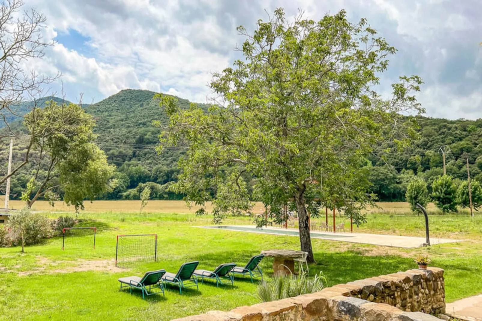 Mobil Home - Bungalow - Cottage à Montagut i Oix-Niet-getagd