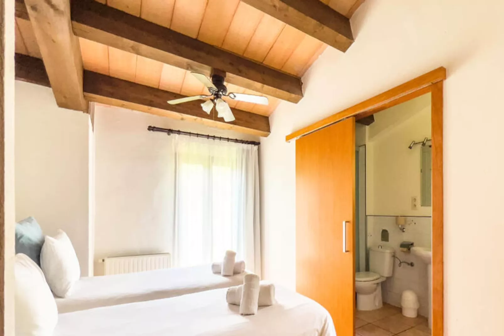 Mobil Home - Bungalow - Cottage à Beuda-Niet-getagd