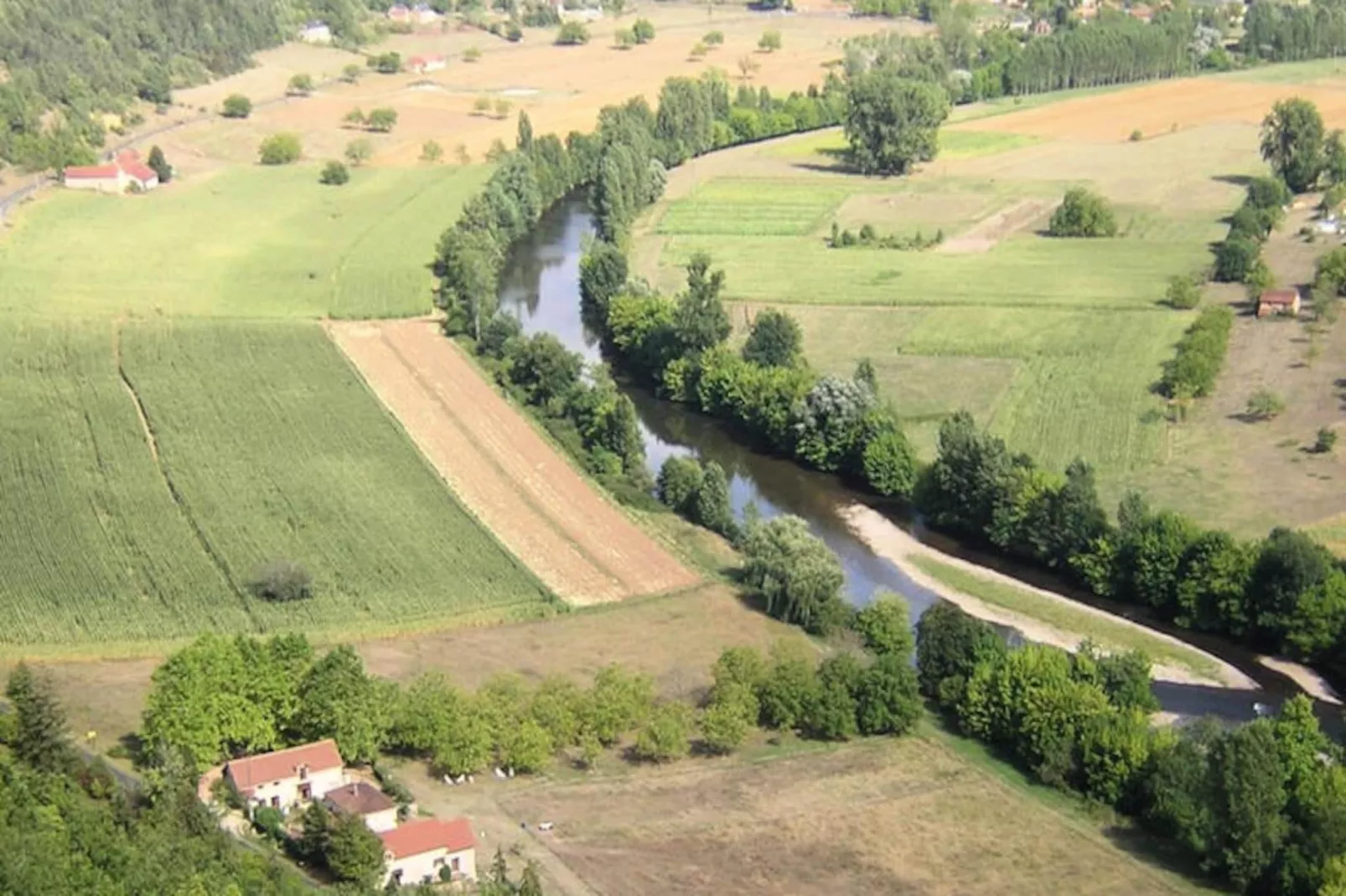 Maison à Peyzac le Moustier-Niet-getagd