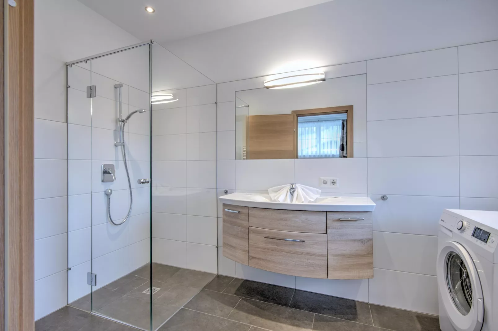 Brunner Apartment Top 7 Penthouse-Badkamer