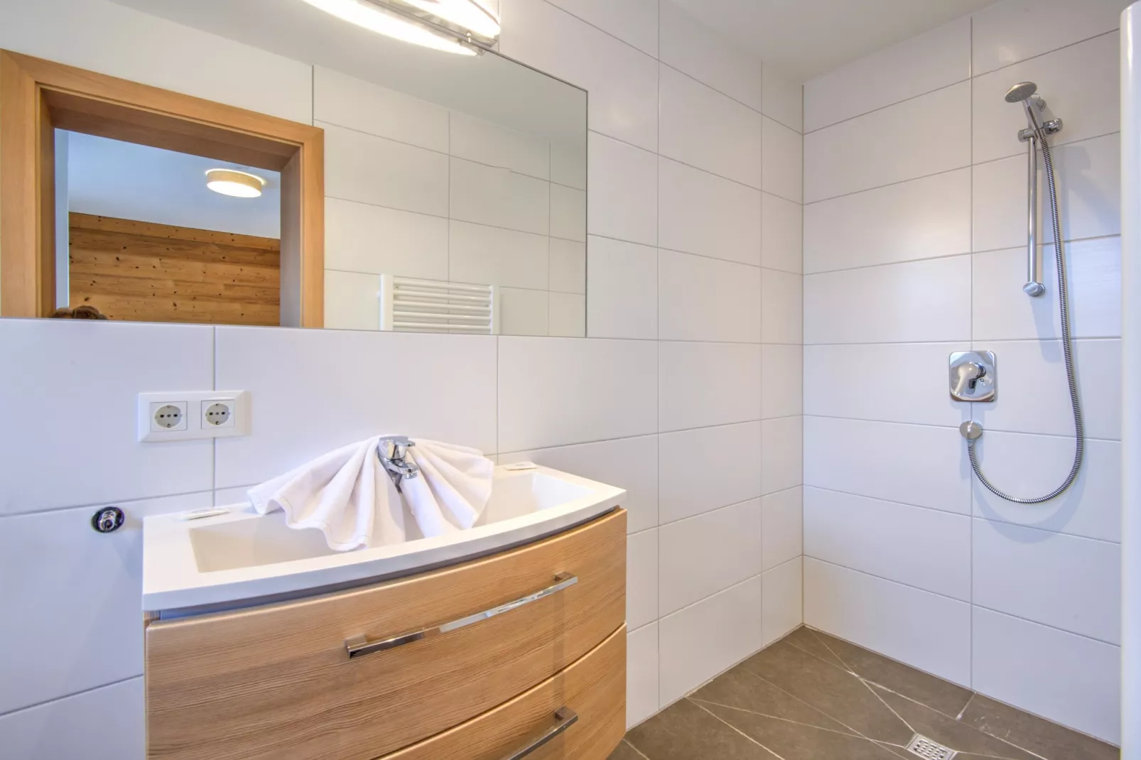 Brunner Apartment Top 2-Badkamer