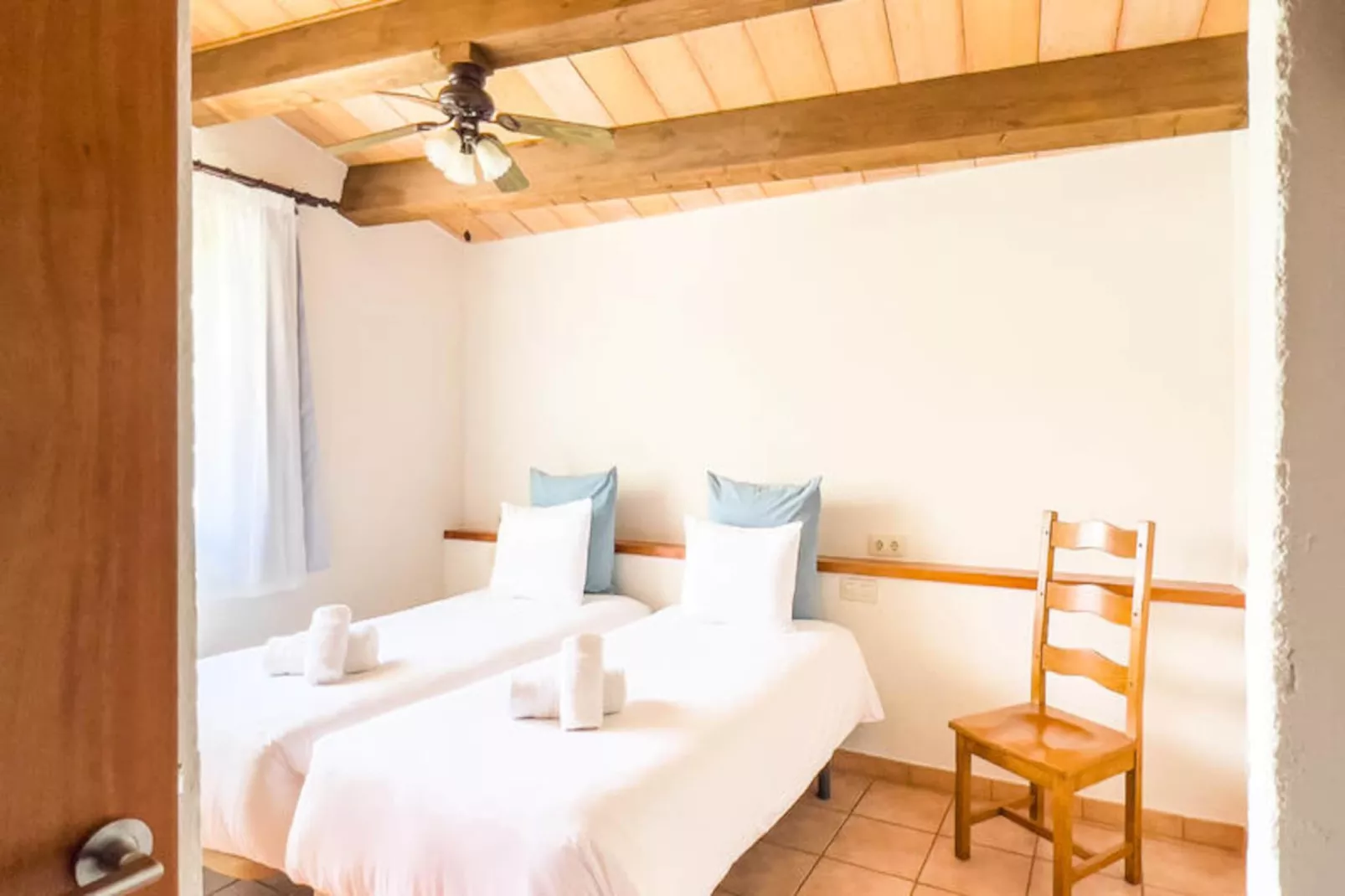 Mobil Home - Bungalow - Cottage à Beuda-Niet-getagd