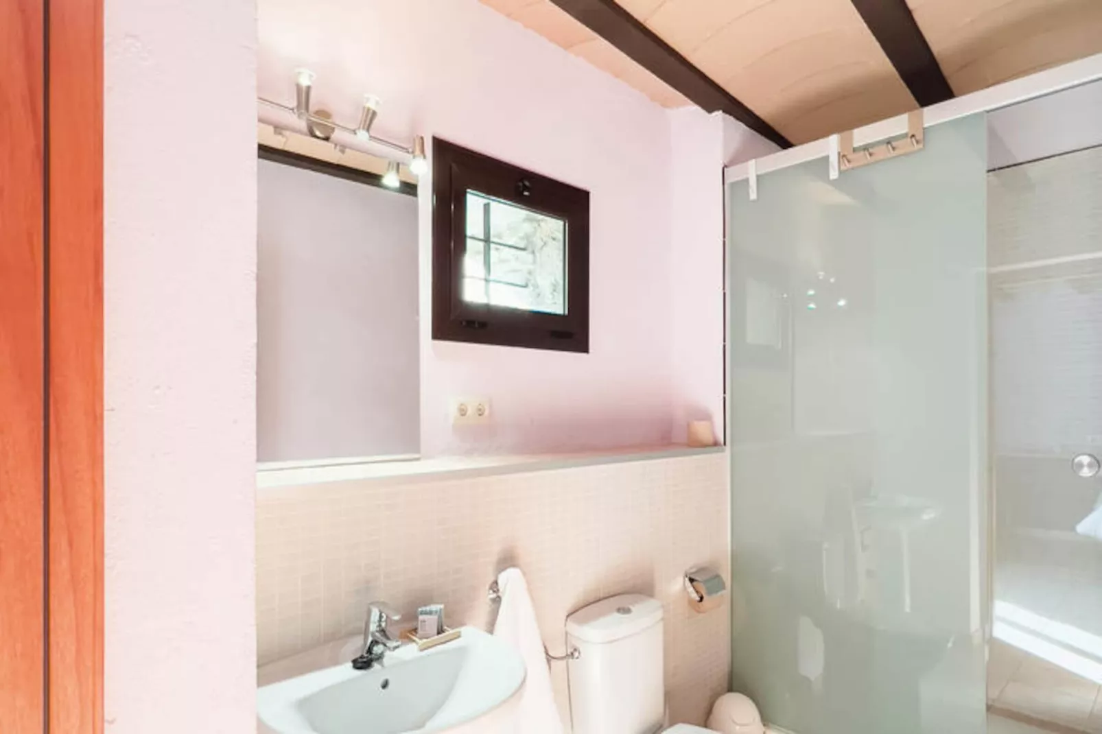 Mobil Home - Bungalow - Cottage à Beuda-Niet-getagd