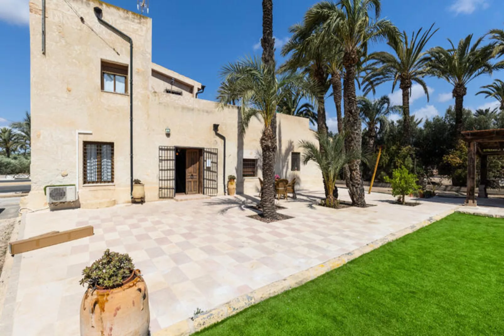 Maison à Elche-Niet-getagd