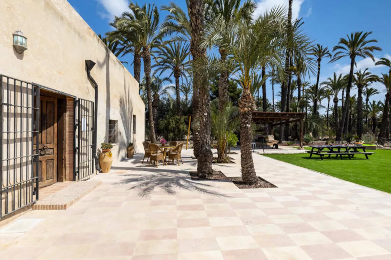 Maison à Elche-Niet-getagd