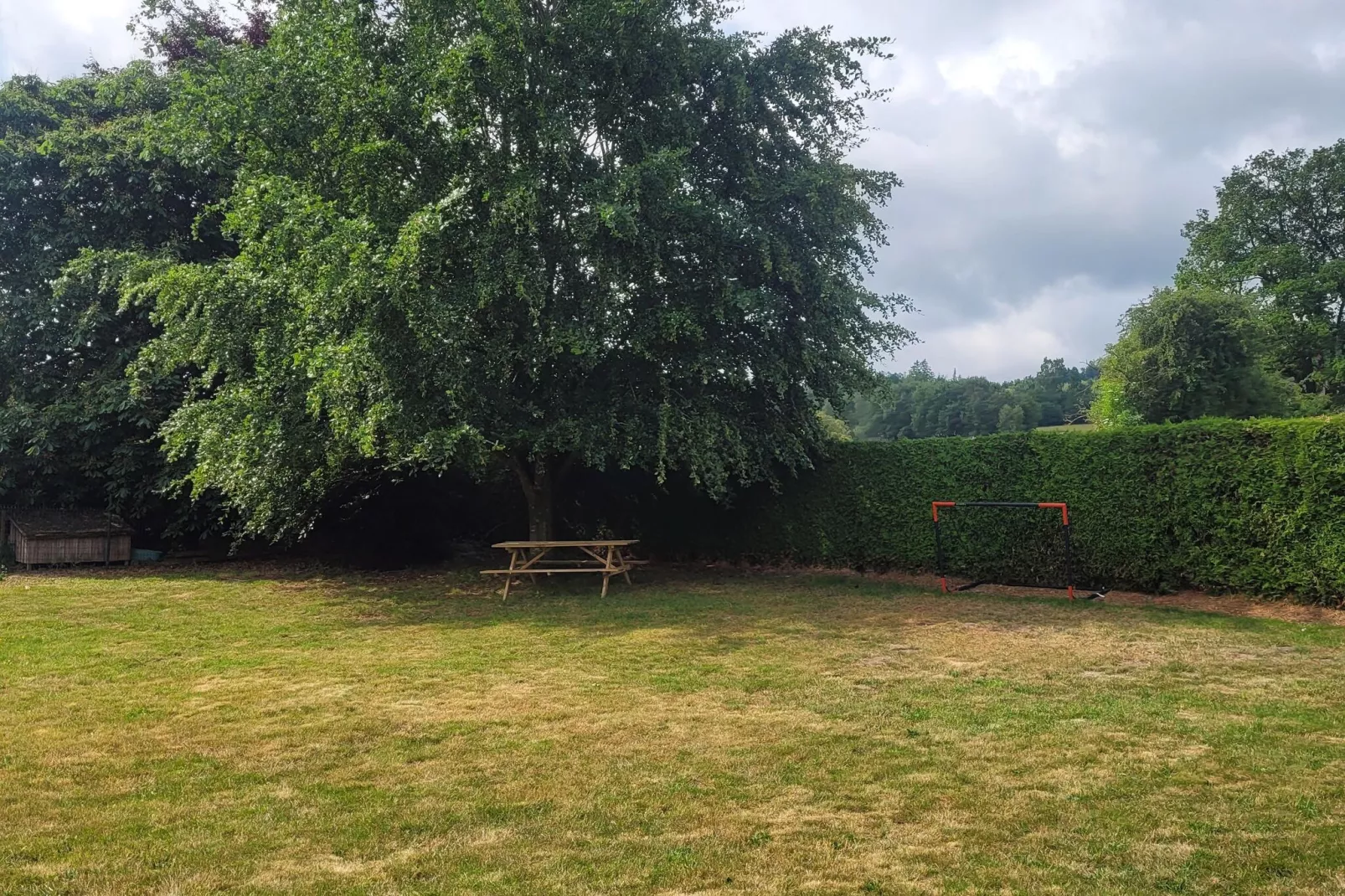 Très belle habitation à Lierneux pour 8 adultes-Tuinen zomer