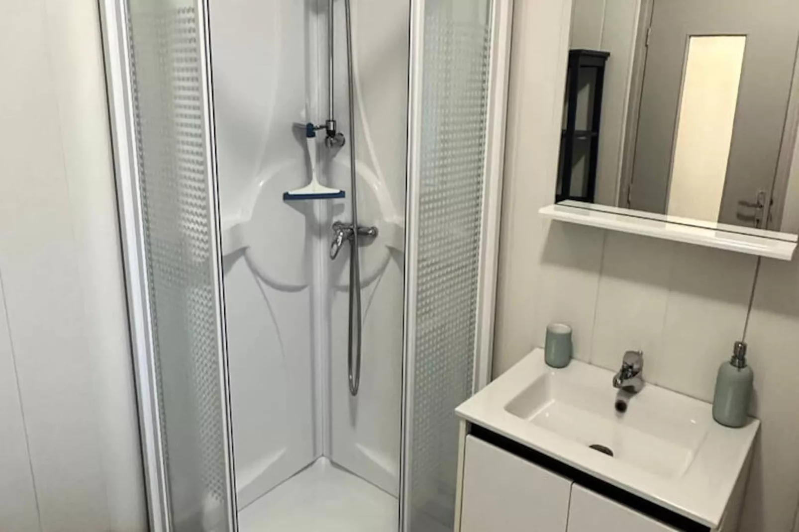 Maison à La Bourboule-Niet-getagd