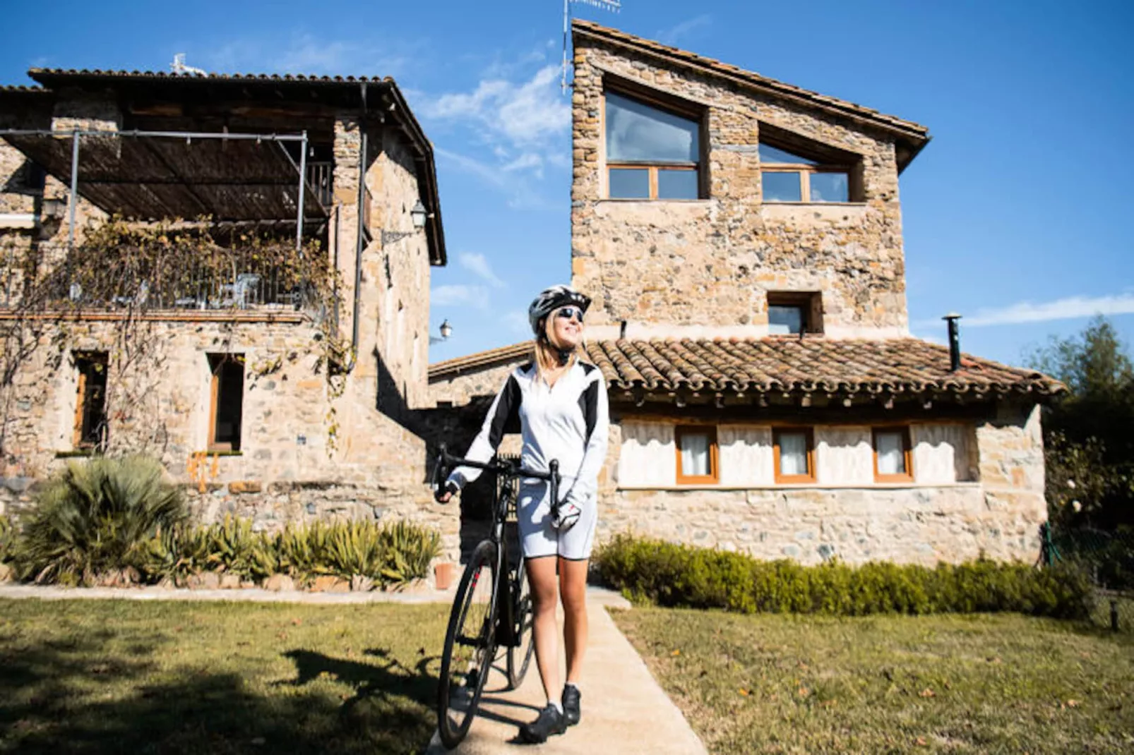 Mobil Home - Bungalow - Cottage à Montagut i Oix-Niet-getagd