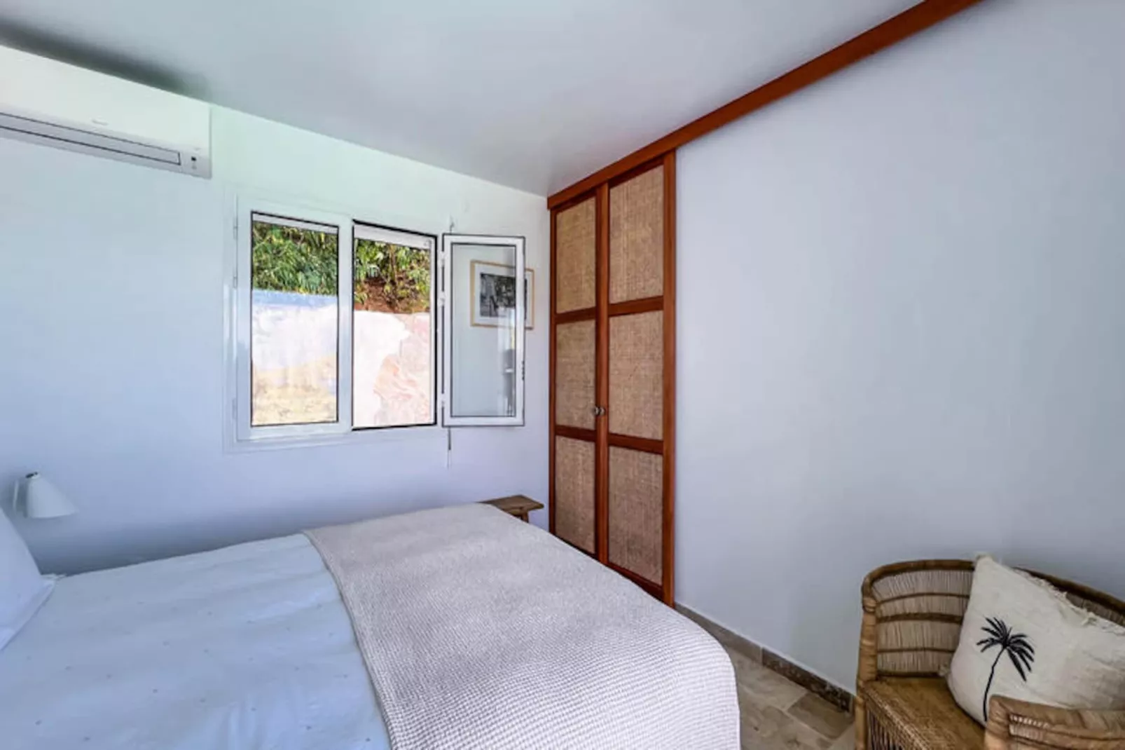 Maison à Terre de Haut-Niet-getagd