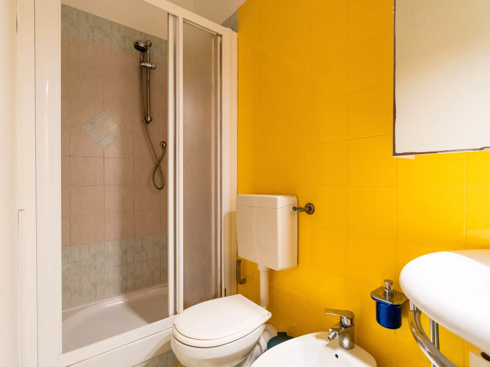 Capo Pino tra le Onde-Binnen