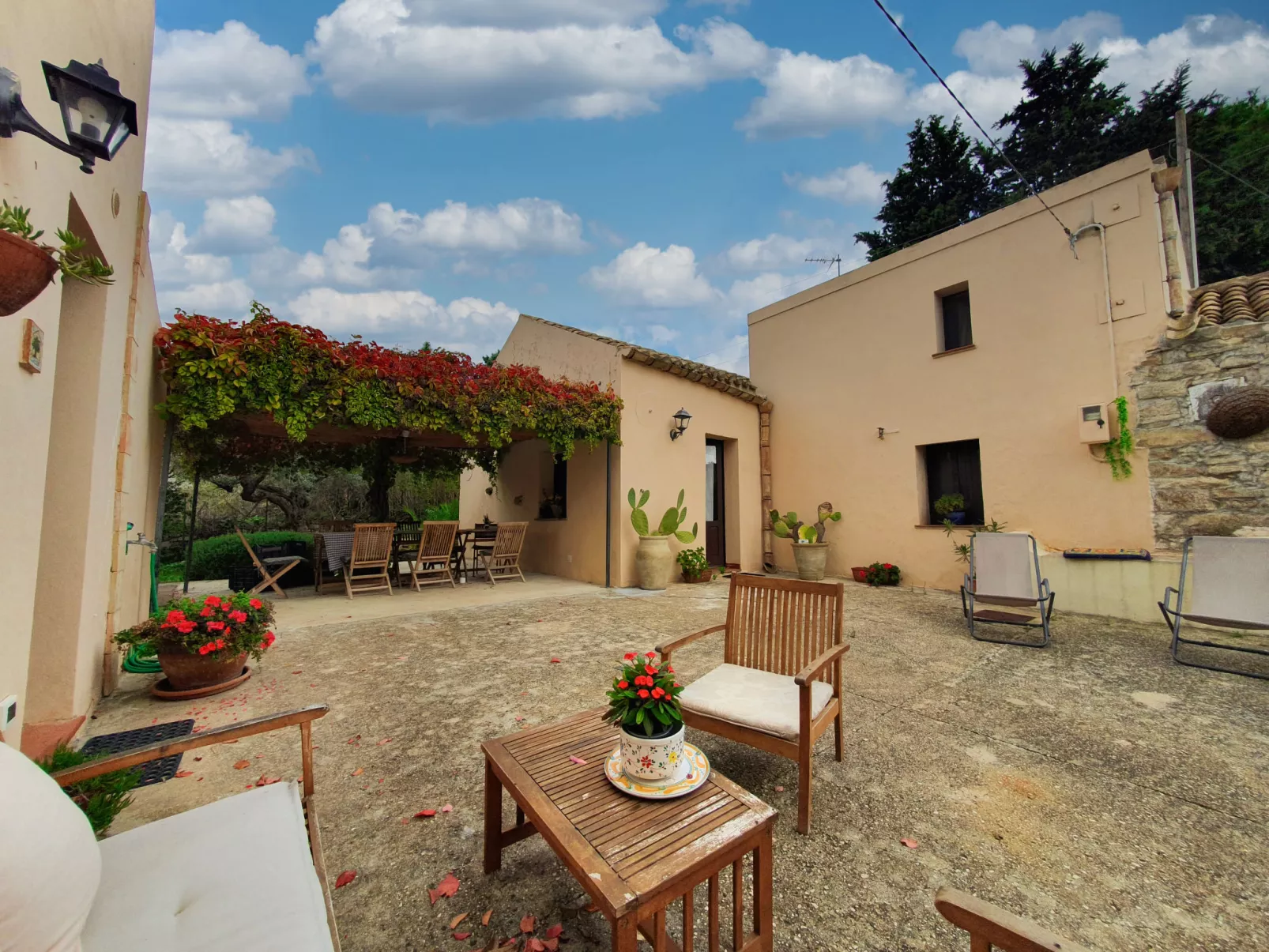 Baglio Anastè-Buiten