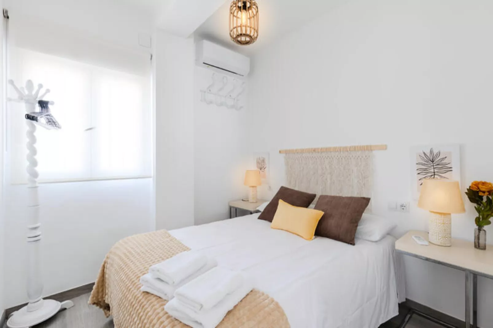 Maison à Ibi-Niet-getagd