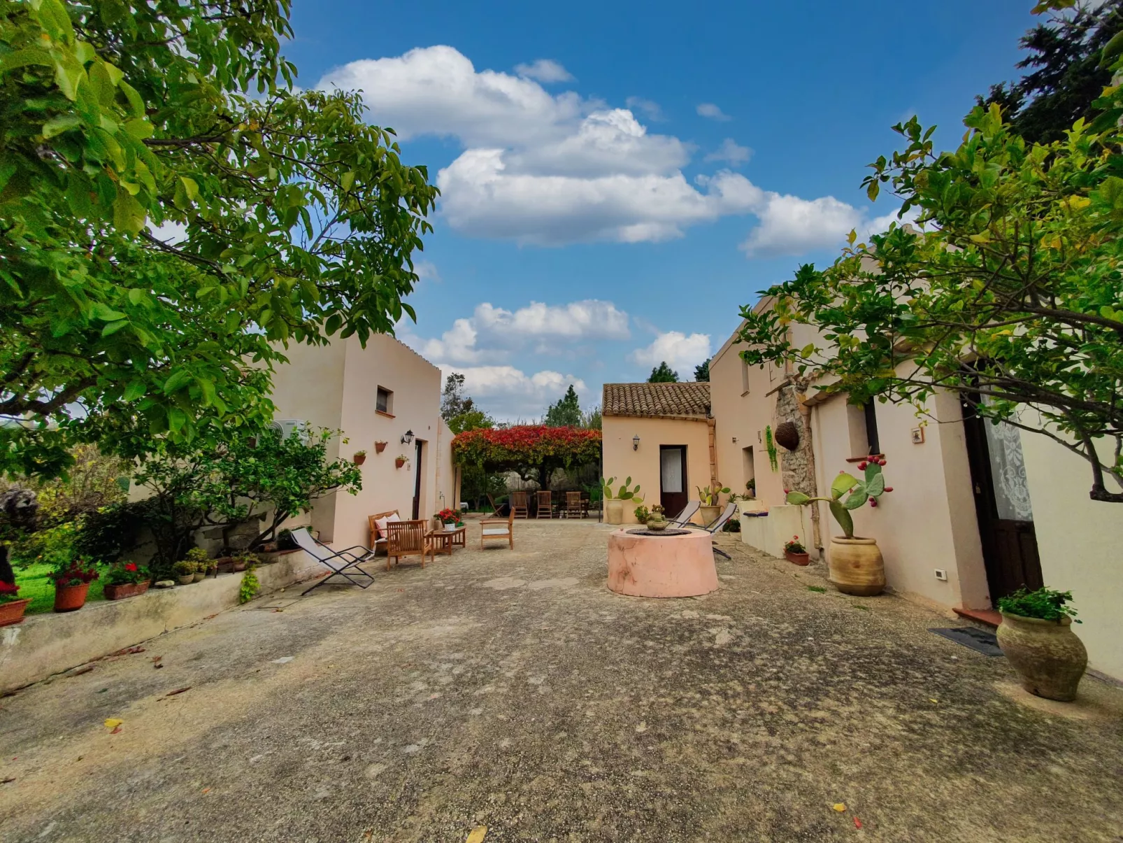 Baglio Anastè-Buiten