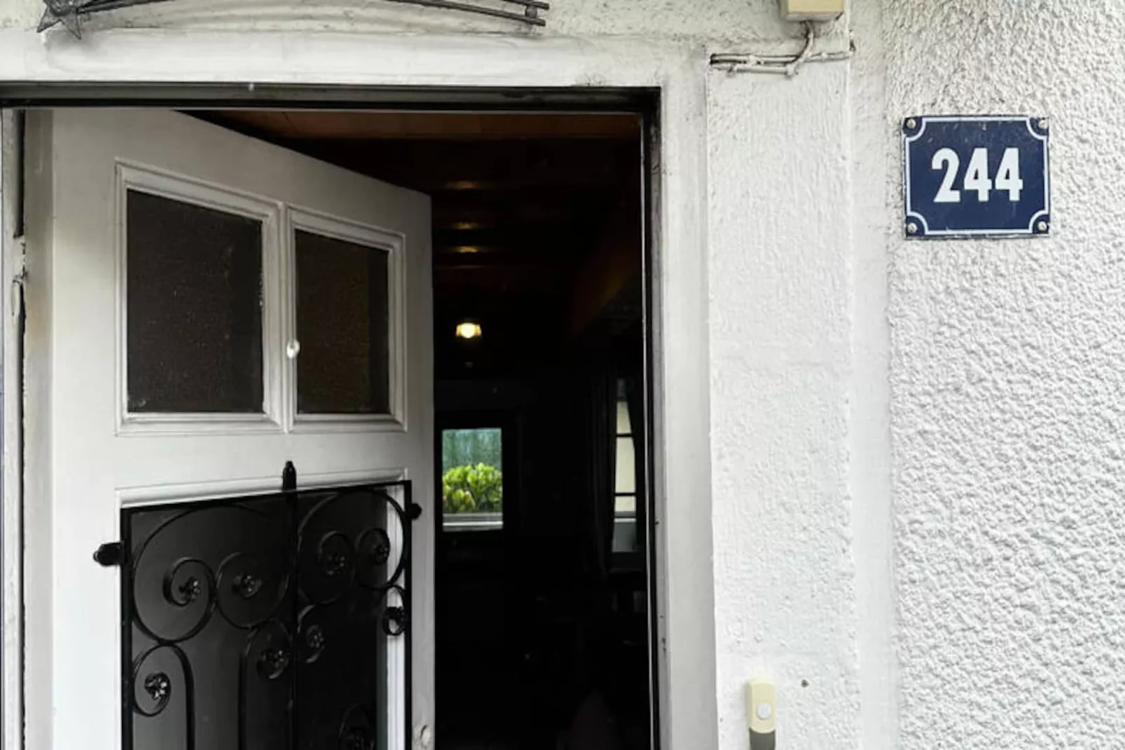 Maison à La Bourboule-Niet-getagd