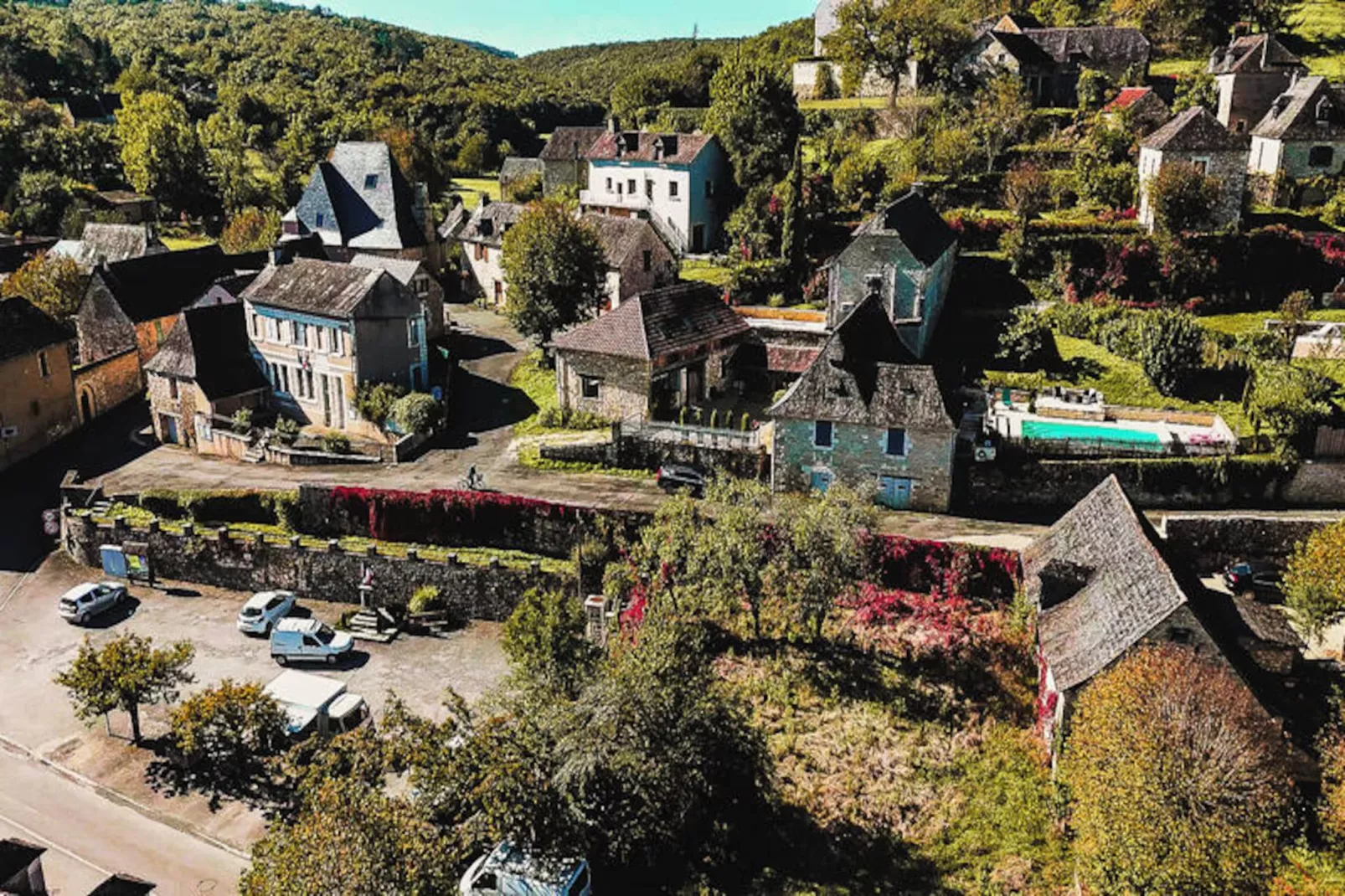 Maison à Coly-Niet-getagd