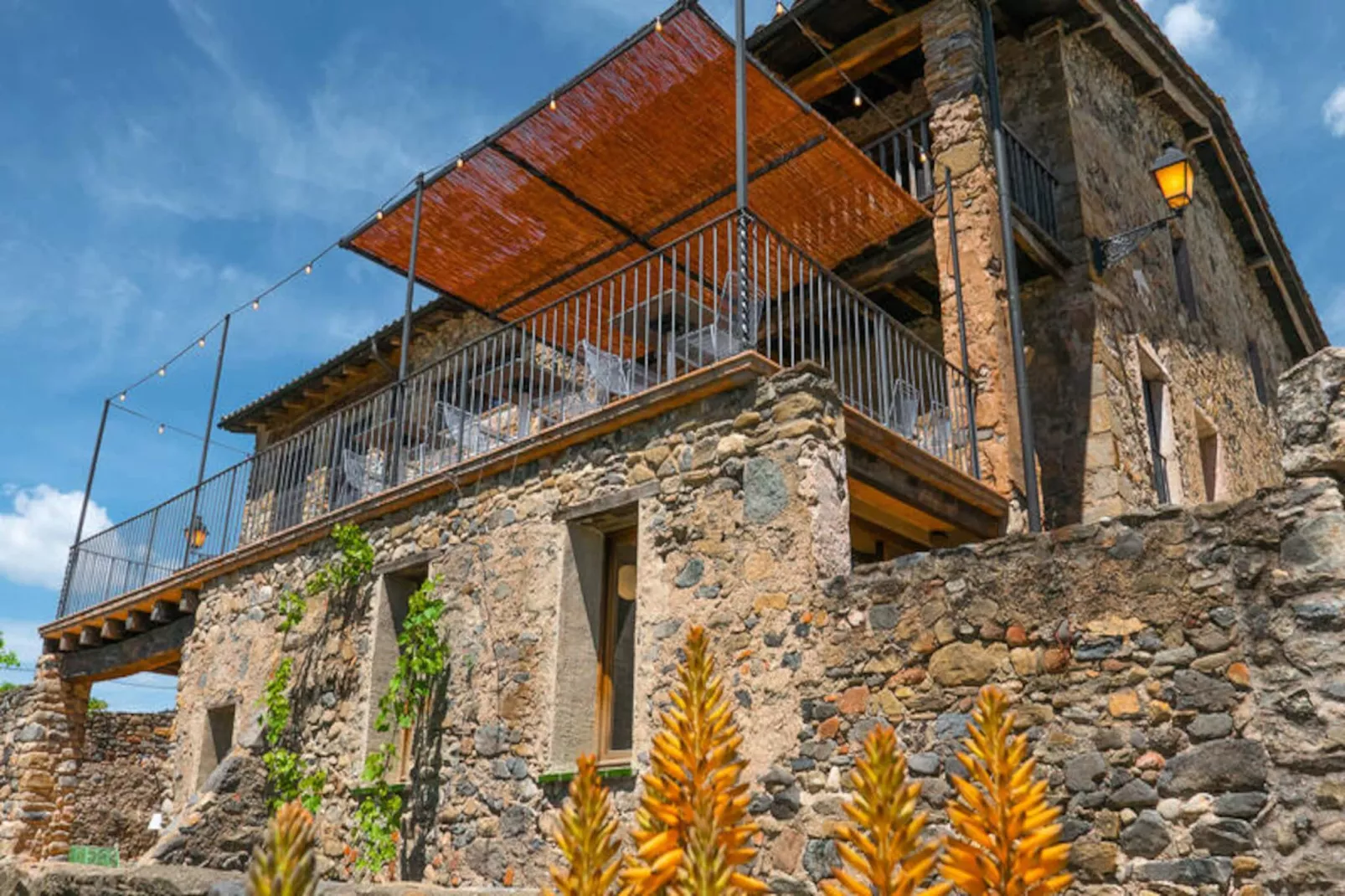 Mobil Home - Bungalow - Cottage à Montagut i Oix-Niet-getagd