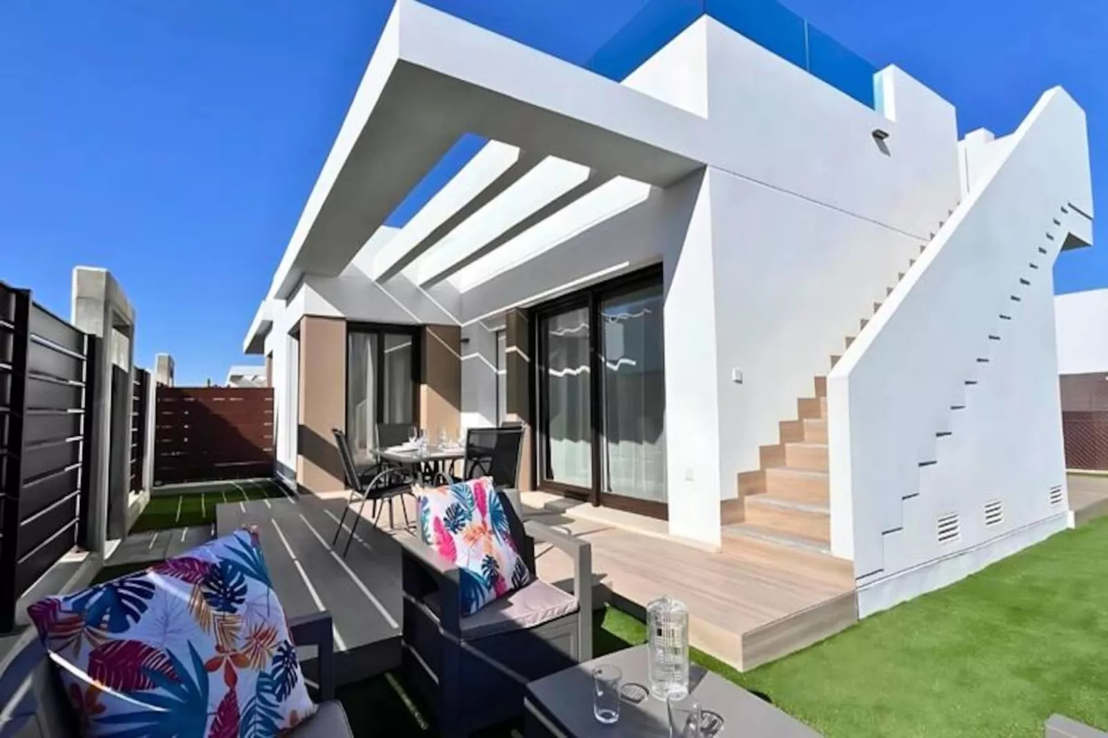 Golf, Soleil Et Piscine Priv&eacute;e Pour Un S&eacute;jour De R&ecirc;ve !-Niet-getagd