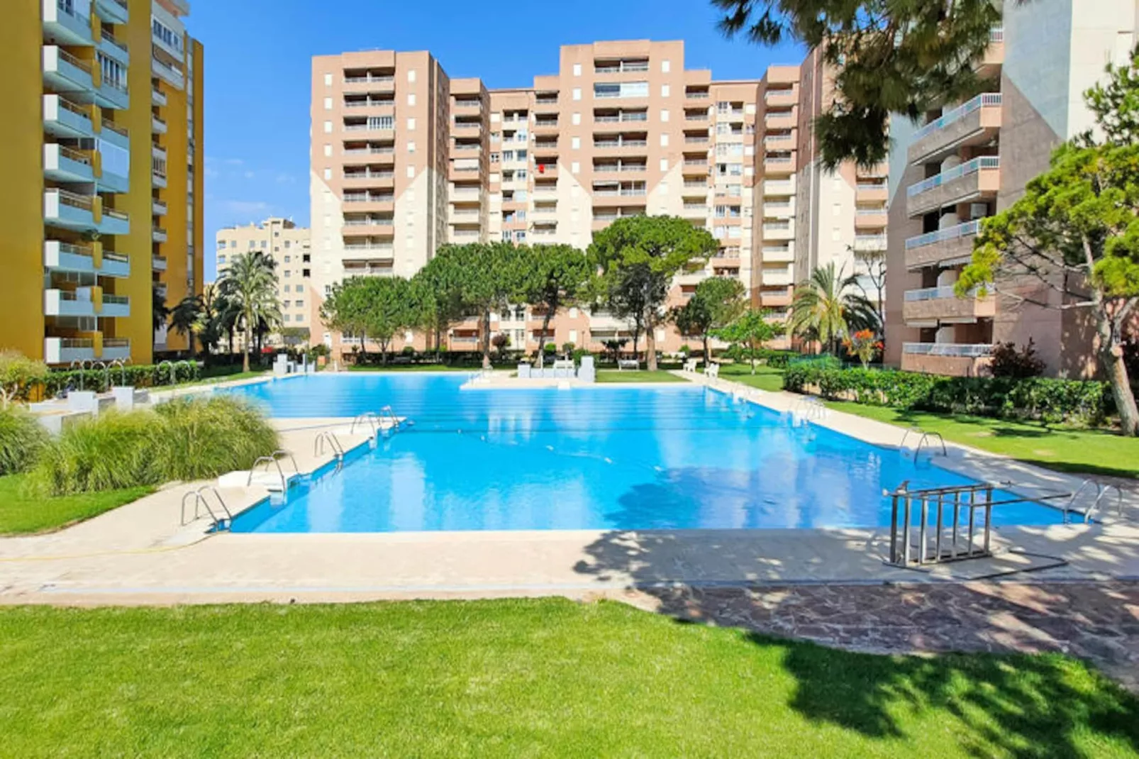 Appartements à Canet d'En Berenguer-Niet-getagd