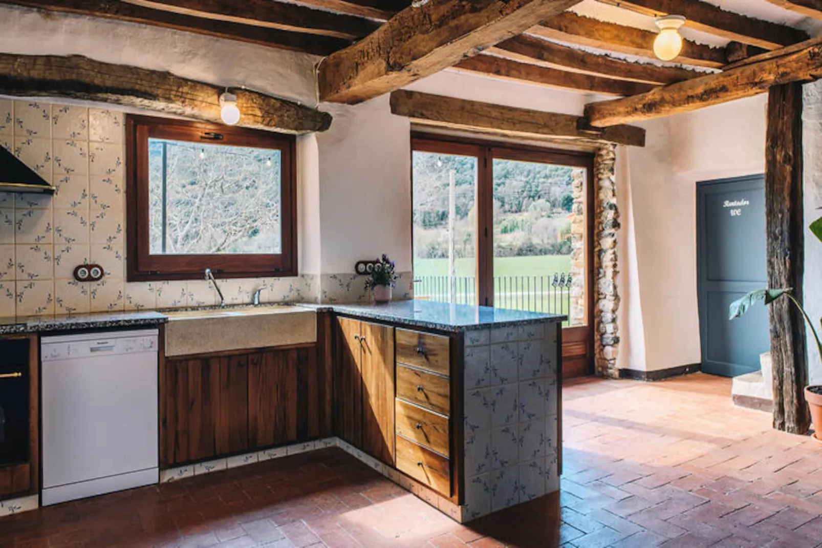 Mobil Home - Bungalow - Cottage à Montagut i Oix-Niet-getagd