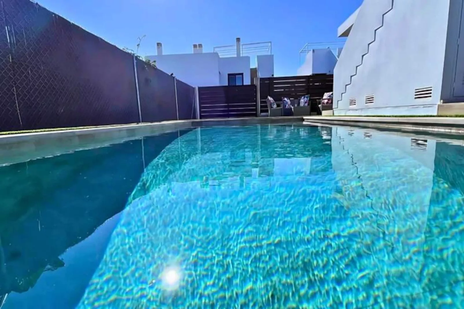 Golf, Soleil Et Piscine Priv&eacute;e Pour Un S&eacute;jour De R&ecirc;ve !-Niet-getagd