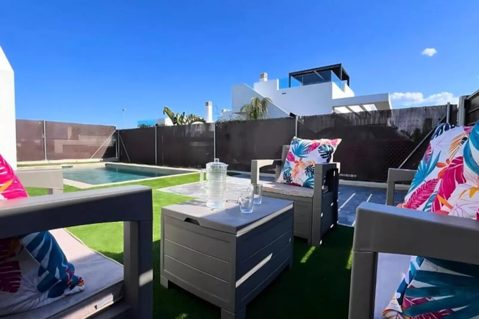 Golf, Soleil Et Piscine Priv&eacute;e Pour Un S&eacute;jour De R&ecirc;ve !-Niet-getagd