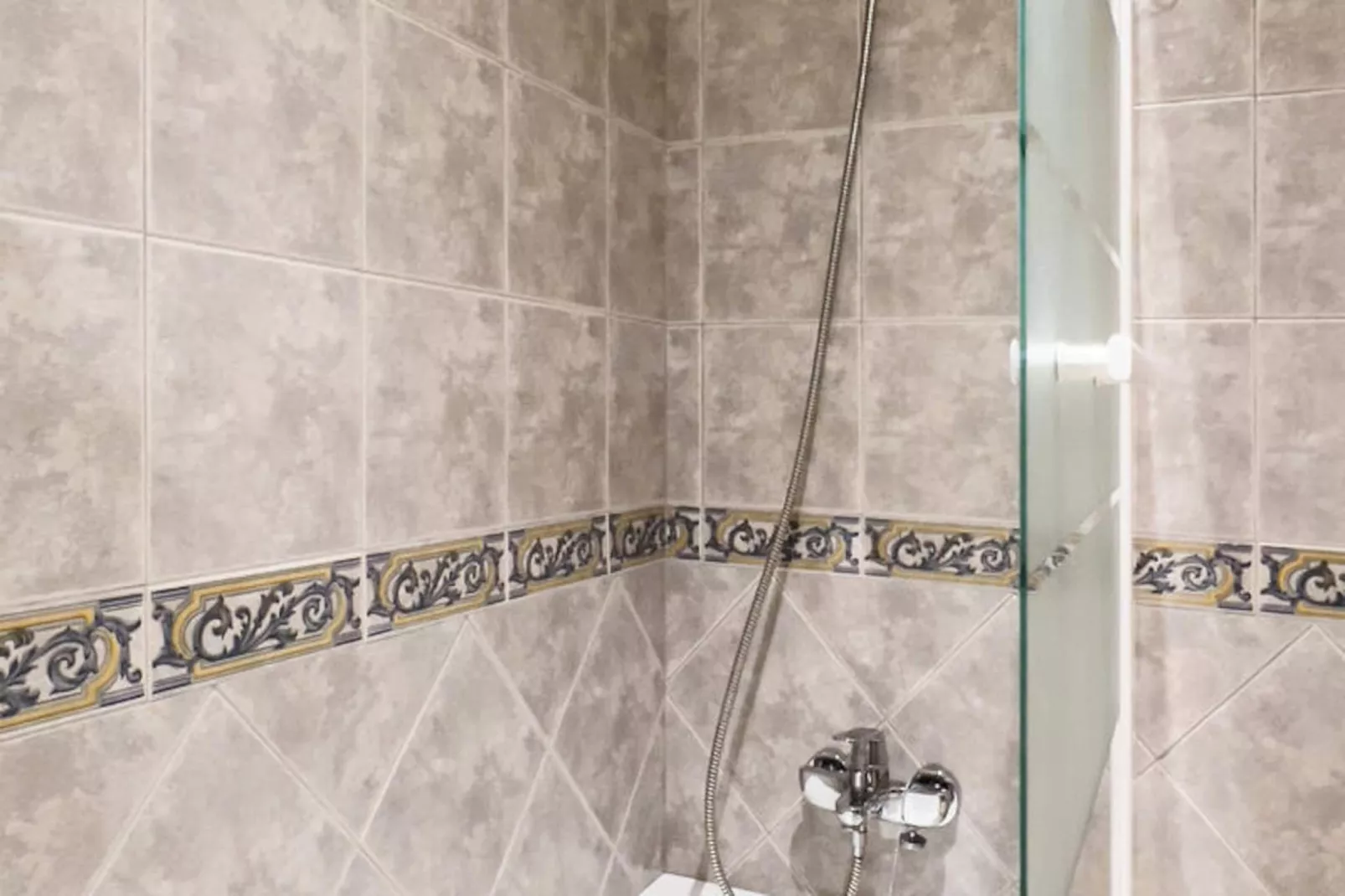 Mobil Home - Bungalow - Cottage à Vilaür-Niet-getagd