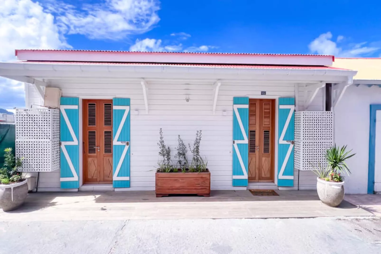 Maison à Terre de Haut-Niet-getagd