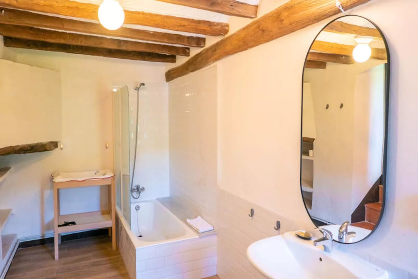 Mobil Home - Bungalow - Cottage à Montagut i Oix-Niet-getagd