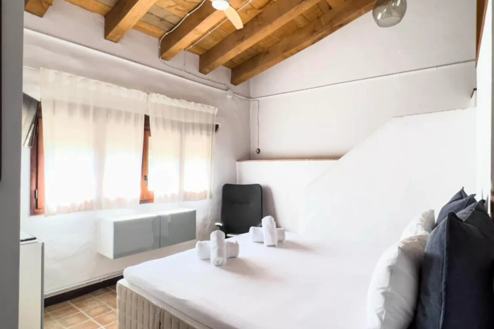 Mobil Home - Bungalow - Cottage à Montagut i Oix-Niet-getagd