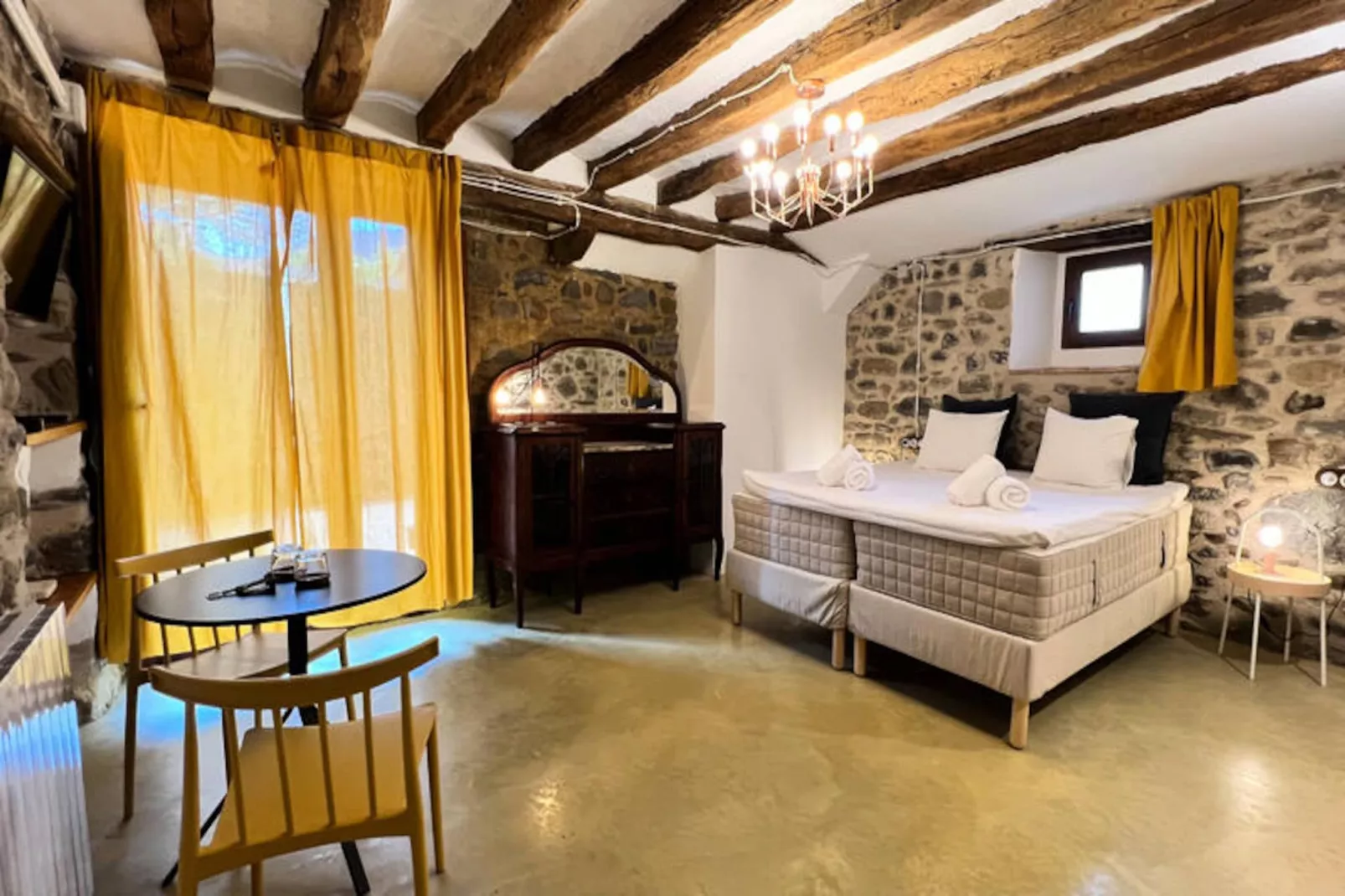 Mobil Home - Bungalow - Cottage à Montagut i Oix-Niet-getagd